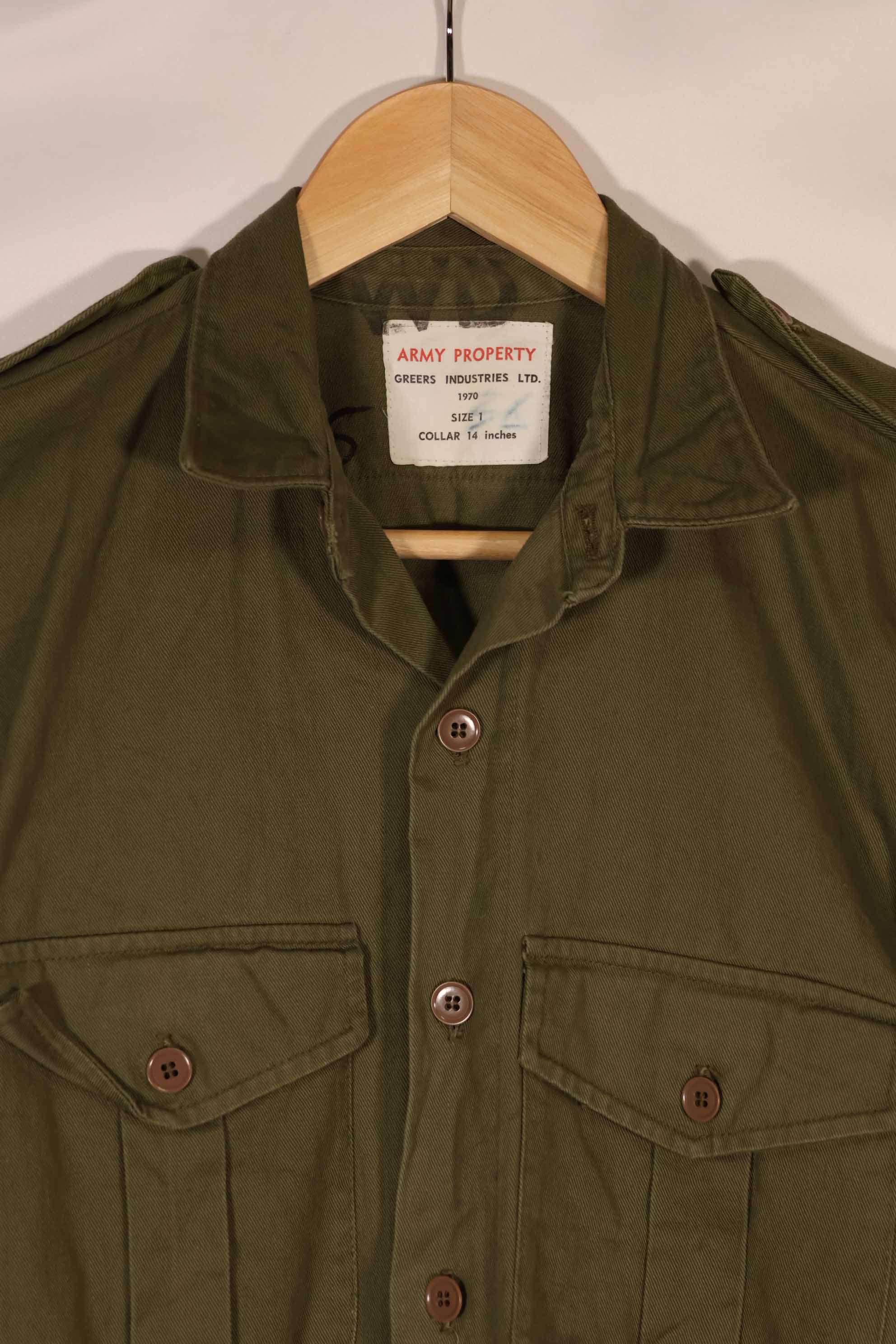 実物　1970年製　ニュージーランド軍　OD ファティーグシャツ　Size 1　中古品