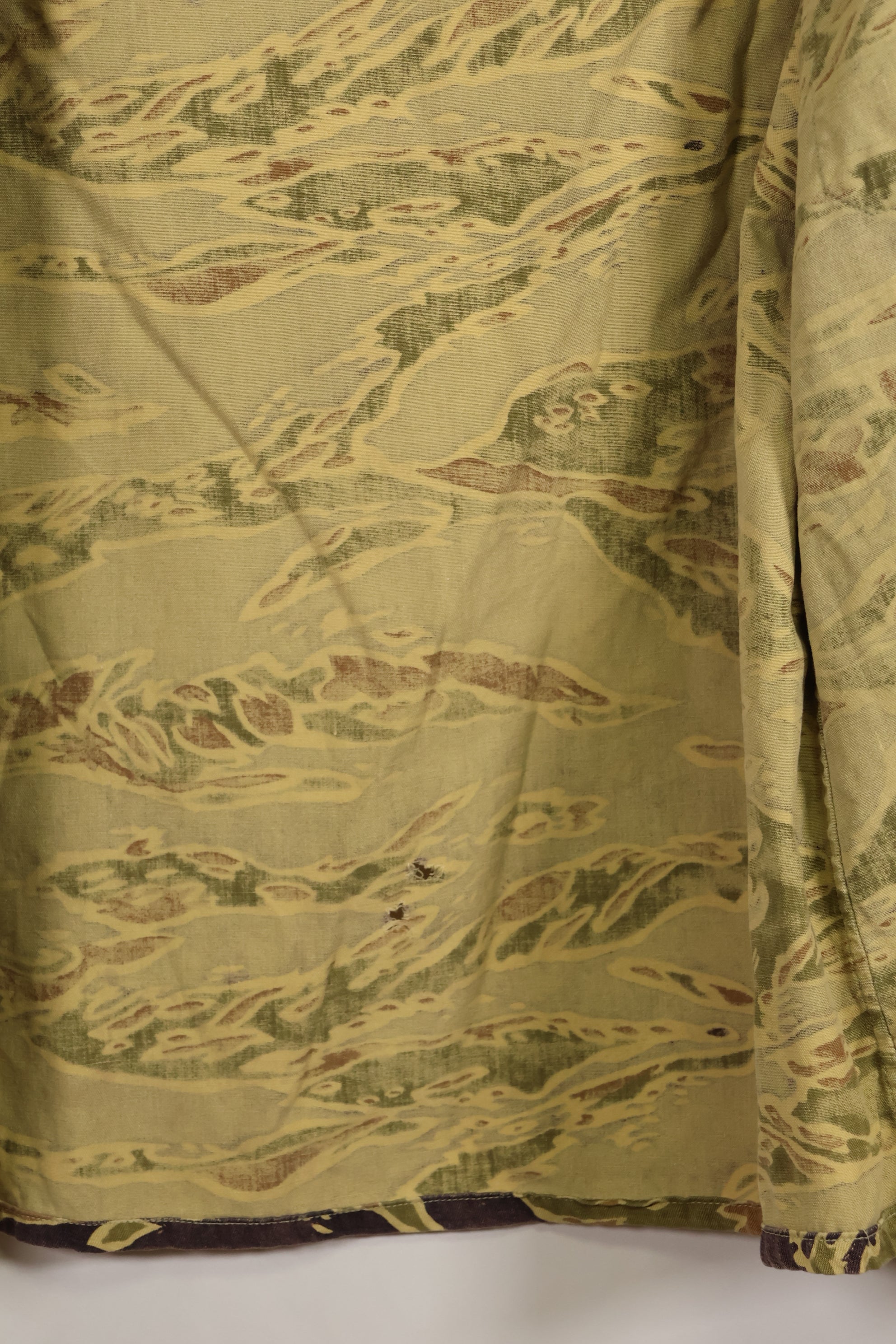 実物　レイトウォーパターン　USサイズ　タイガーストライプ　シャツ　ポケット改造あり　中古品