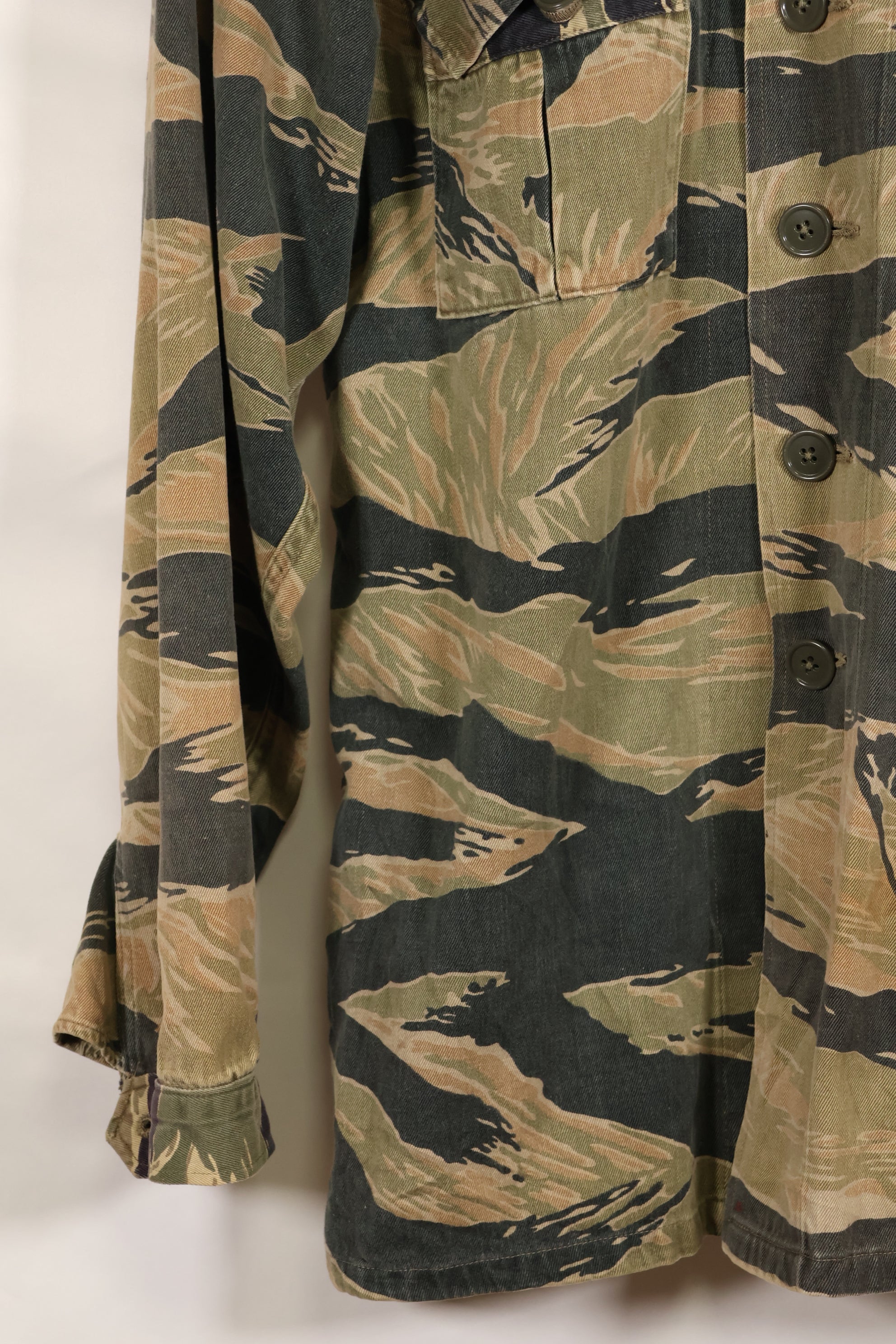 推定1960年代後半〜1970年代　ローカルメイド　タイガーストライプ　シャツ　中古品