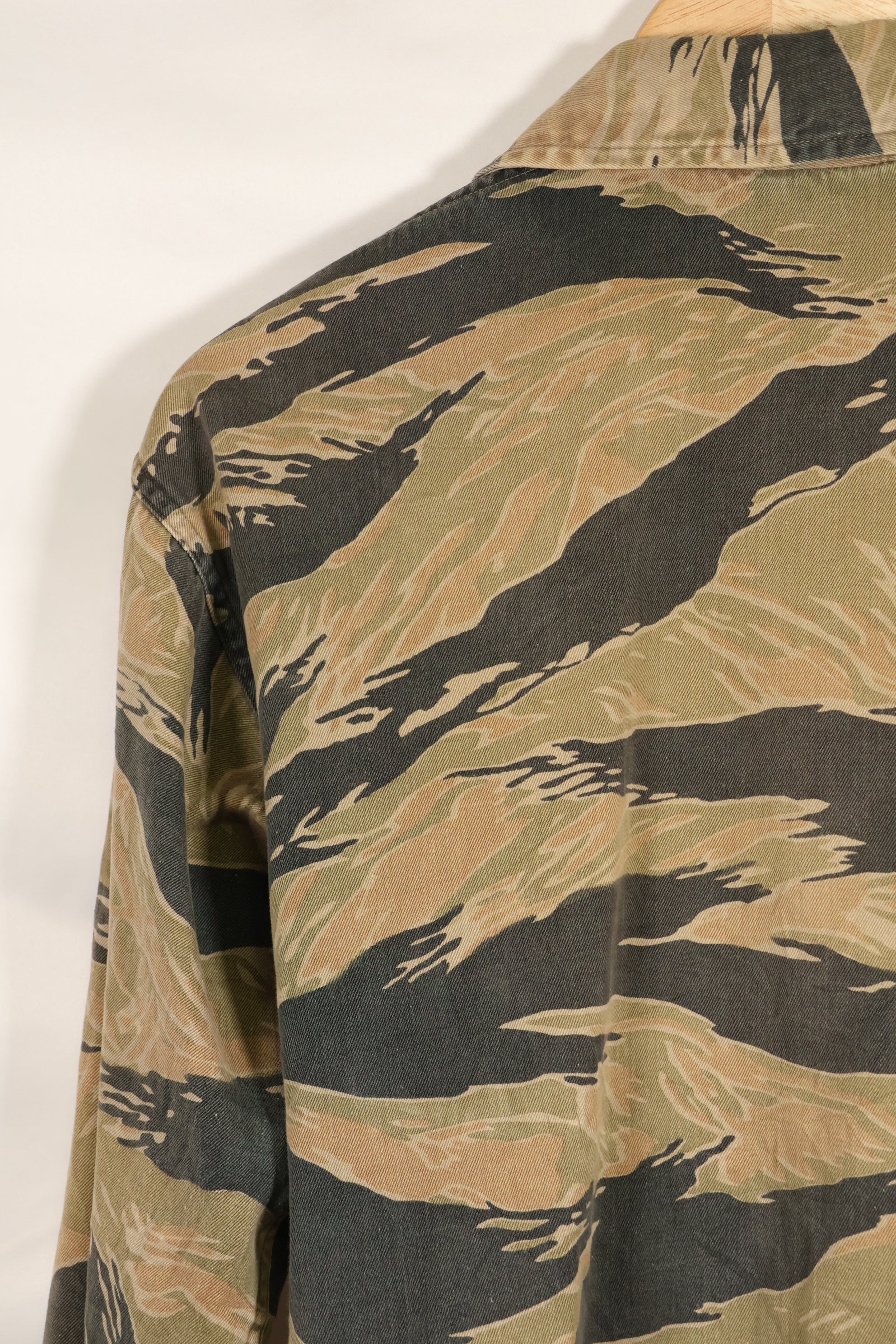 推定1960年代後半〜1970年代　ローカルメイド　タイガーストライプ　シャツ　中古品