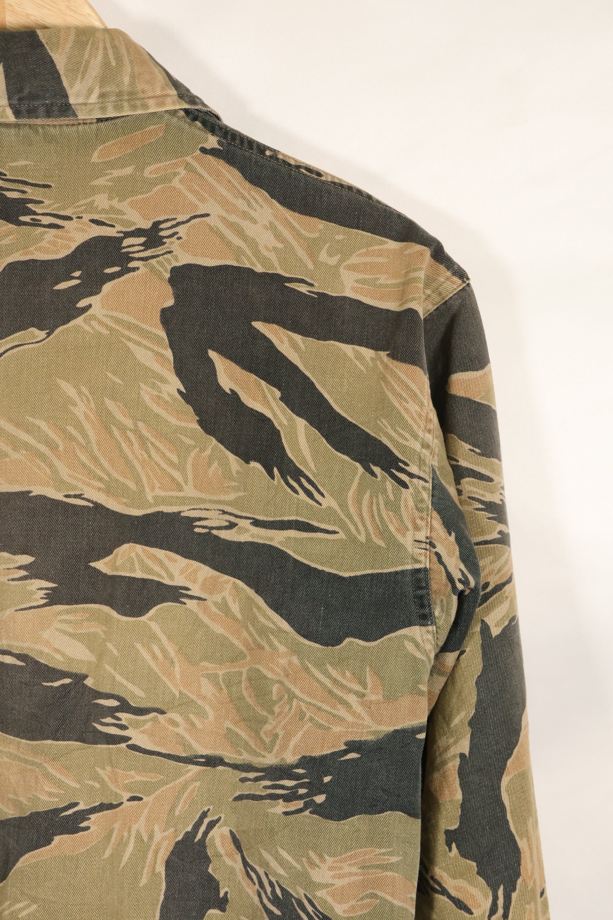 推定1960年代後半〜1970年代　ローカルメイド　タイガーストライプ　シャツ　中古品