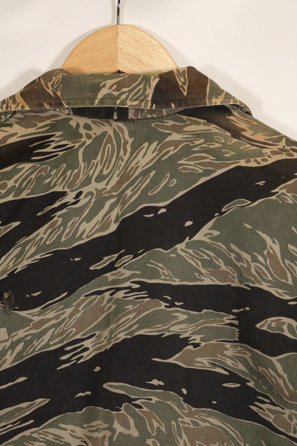 実物　シルバータイガーストライプ　Asian Cut A-Lサイズ　シャツ　Used　状態良い