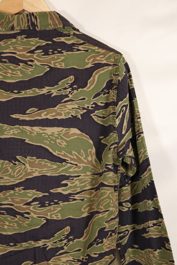 実物　レイトウォーパターン　173空挺旅団パッチ付き　US-Sサイズ　タイガーストライプ　シャツ　