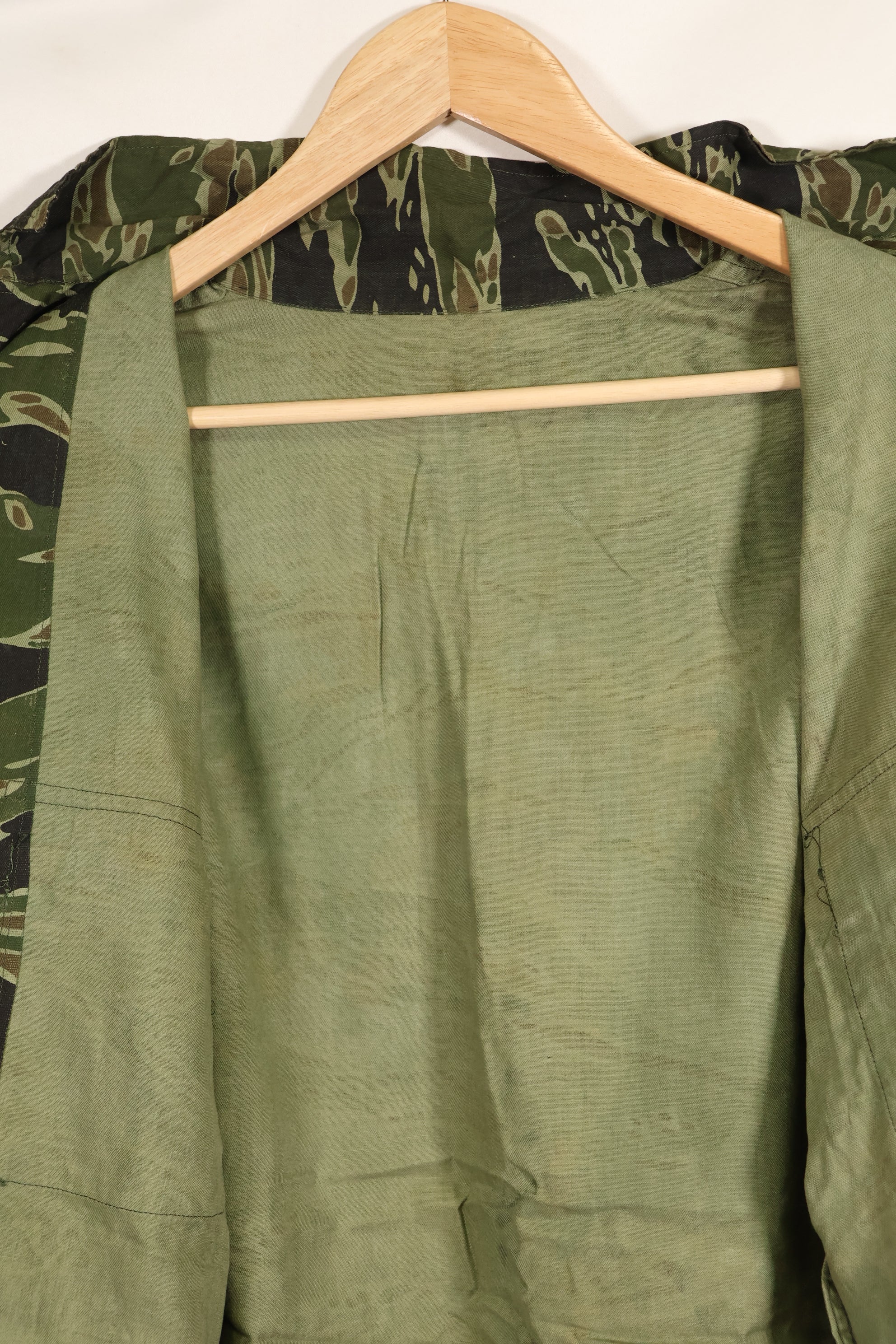 実物　レイトウォーパターン　USサイズ　タイガーストライプ　シャツ　ダークカラー　ほぼ未使用