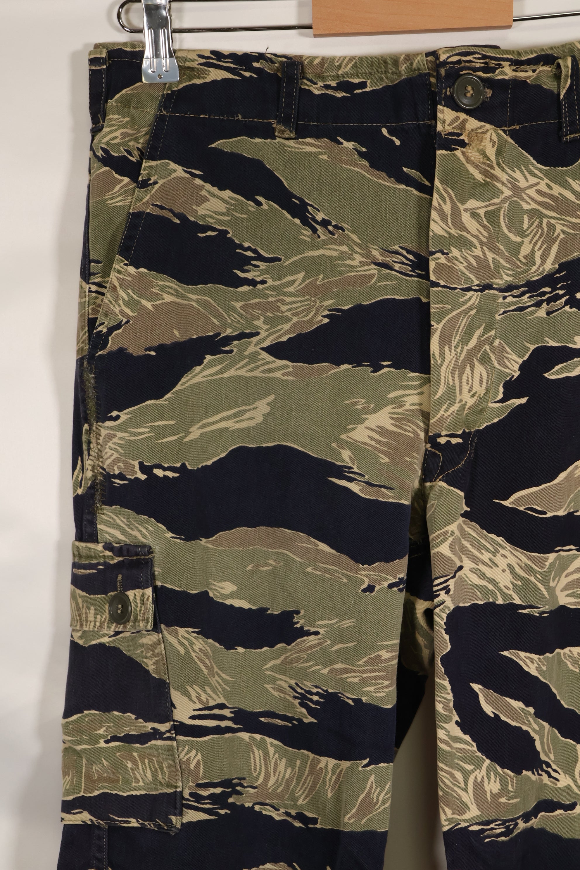 実物　沖縄タイガーパターン　タイガーストライプパンツ　改造あり　USカット　US-S　中古品