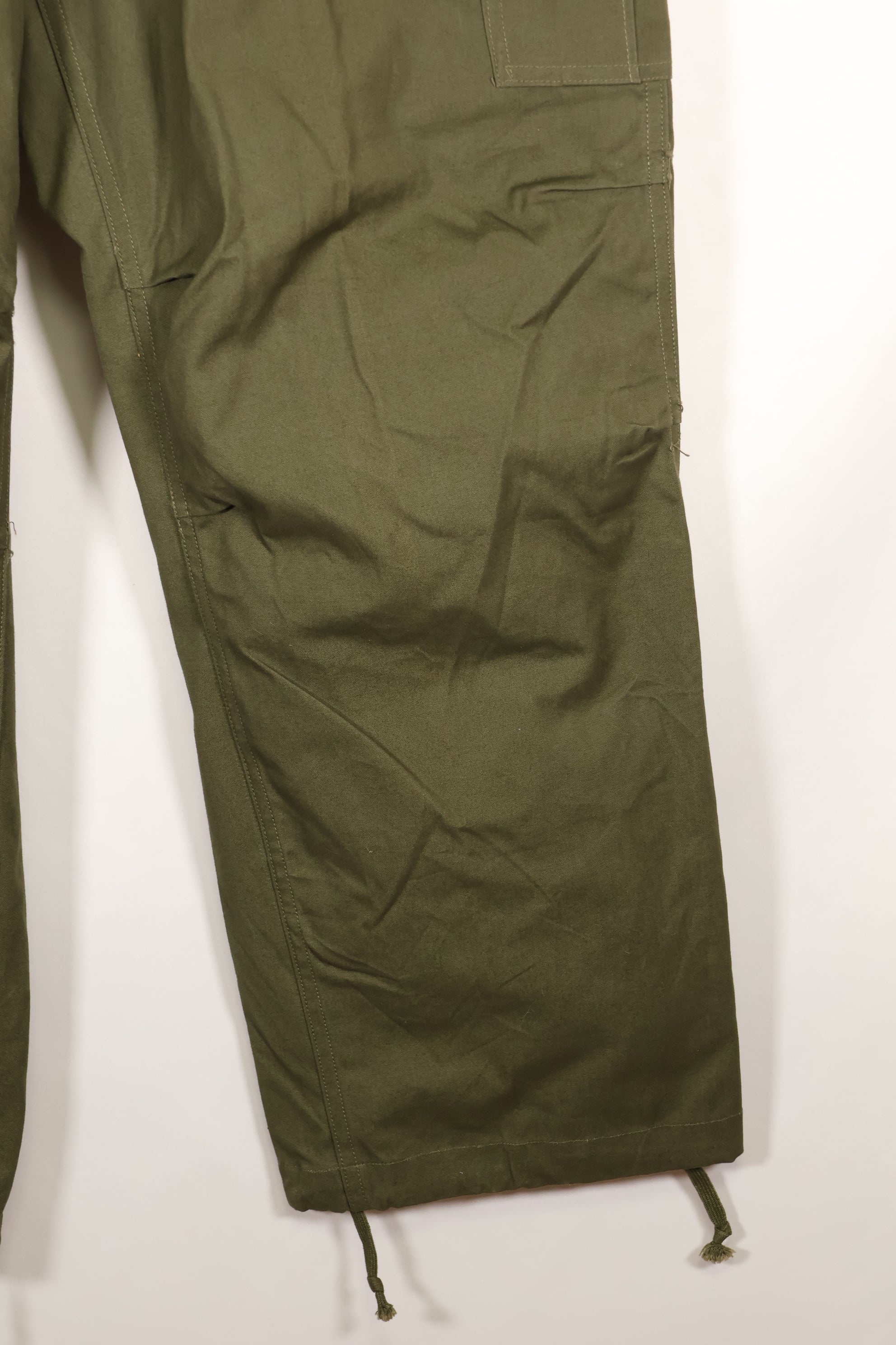 1951年契約　S-R　アメリカ陸軍　M51　フィールドパンツ　ほぼ未使用品　シミ汚れあり