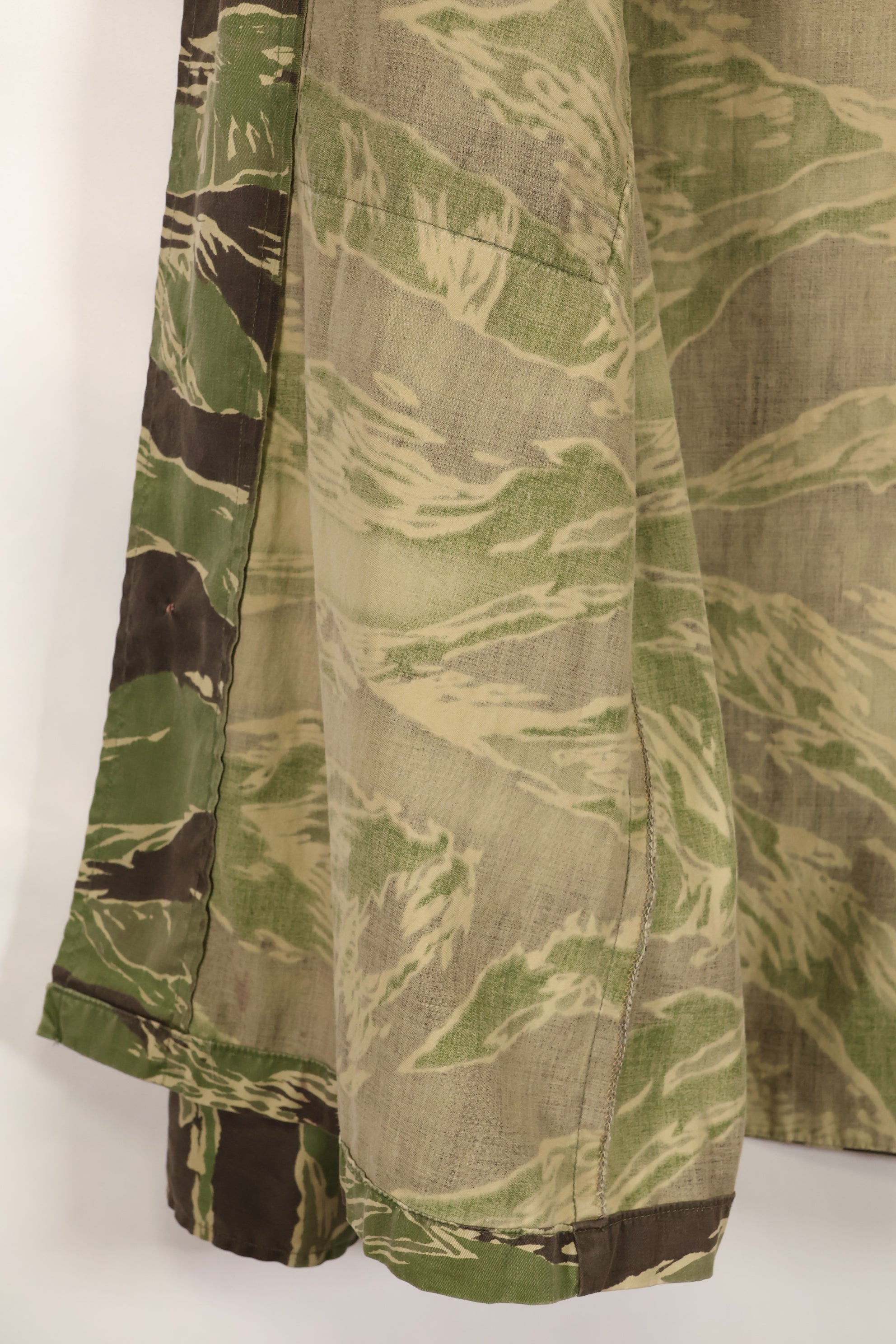 1968年　映画「グリーンベレー」「未知との遭遇」衣装　ジョンウェインパターン　タイガーストライプ　シャツ