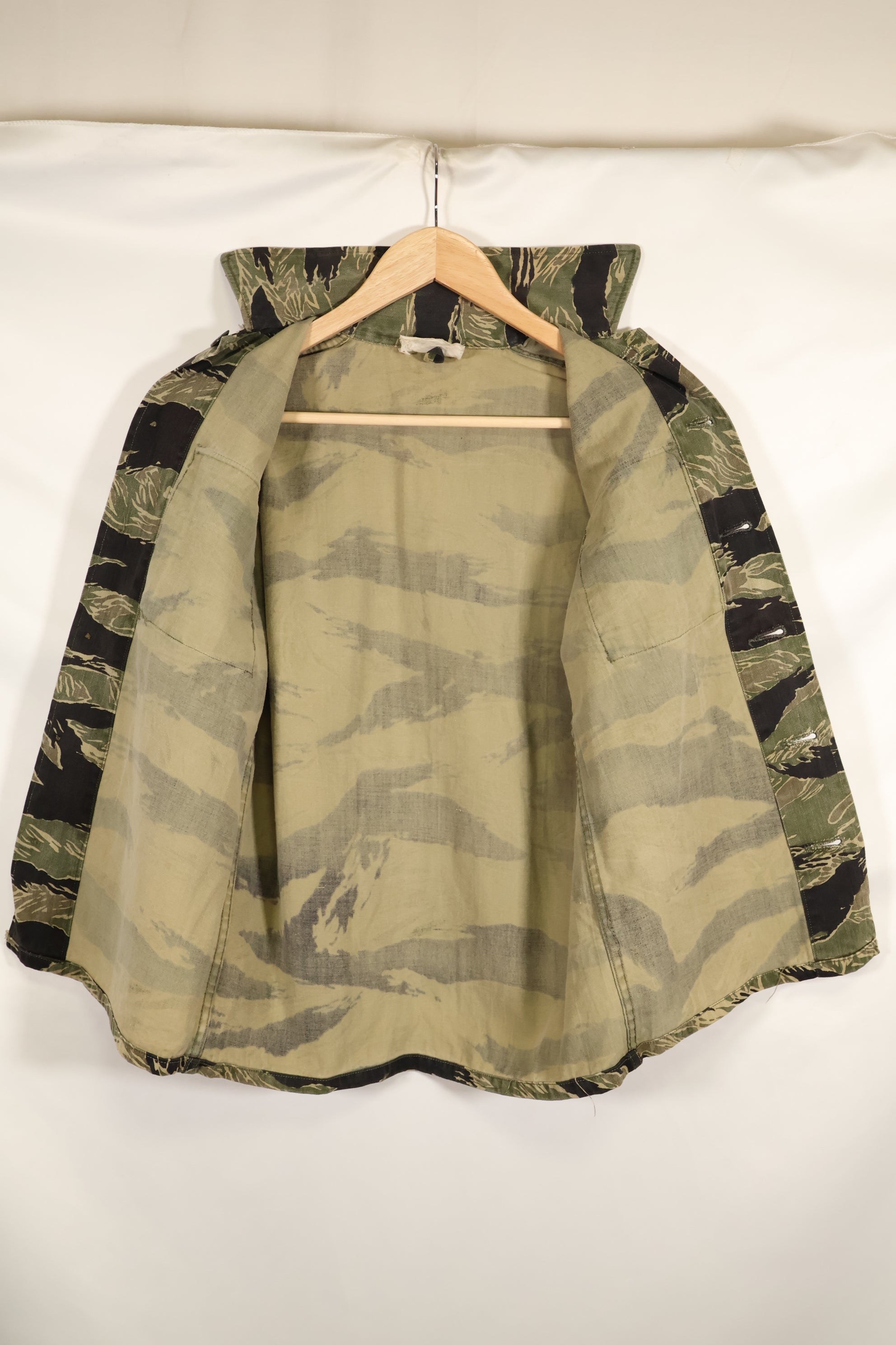 1960年代　A-M　沖縄タイガー　タイガーストライプ　シャツ　Asian Cut　状態良い　中古品