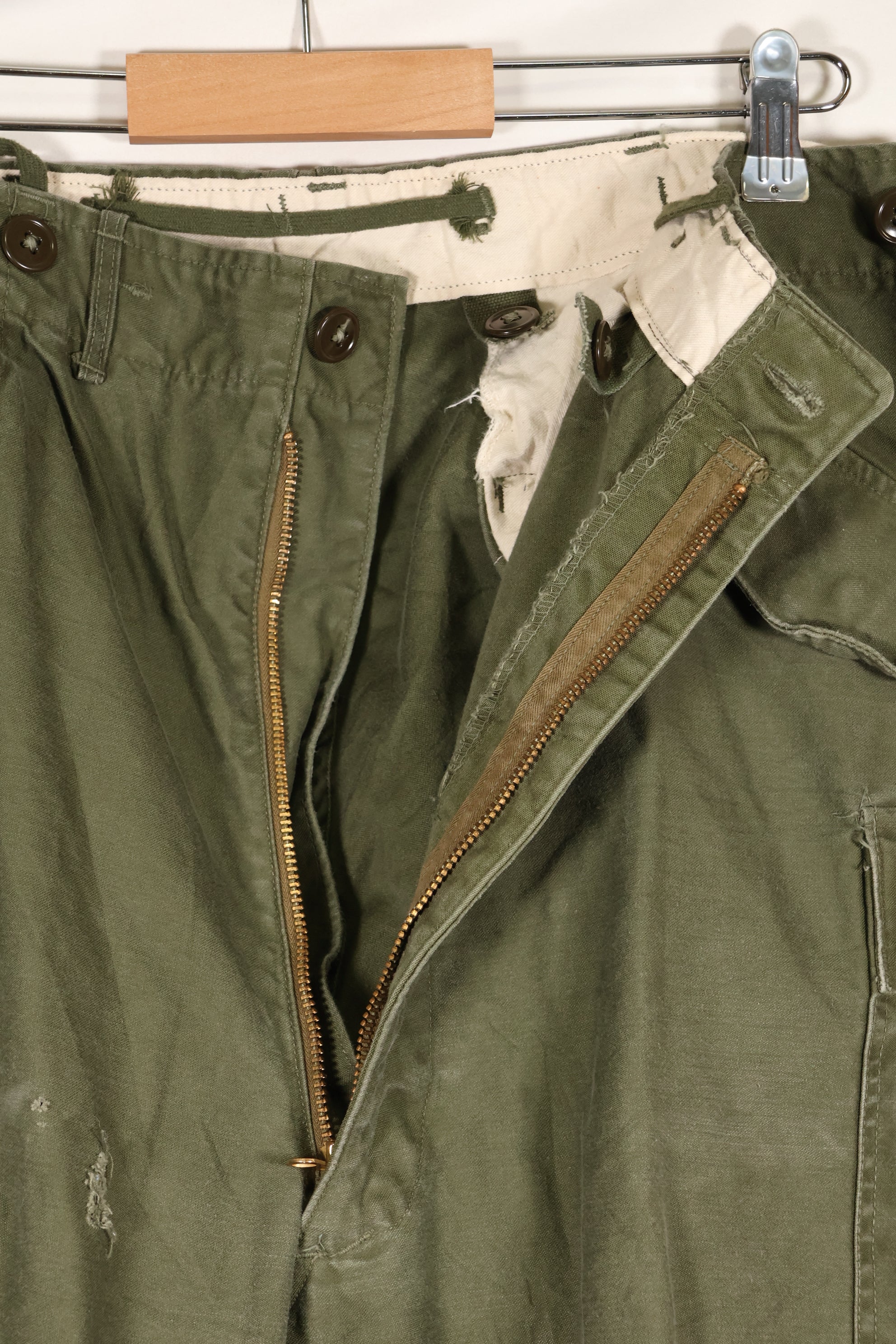 1952年契約　M-L　アメリカ軍　M51　フィールドパンツ　傷あり　中古品