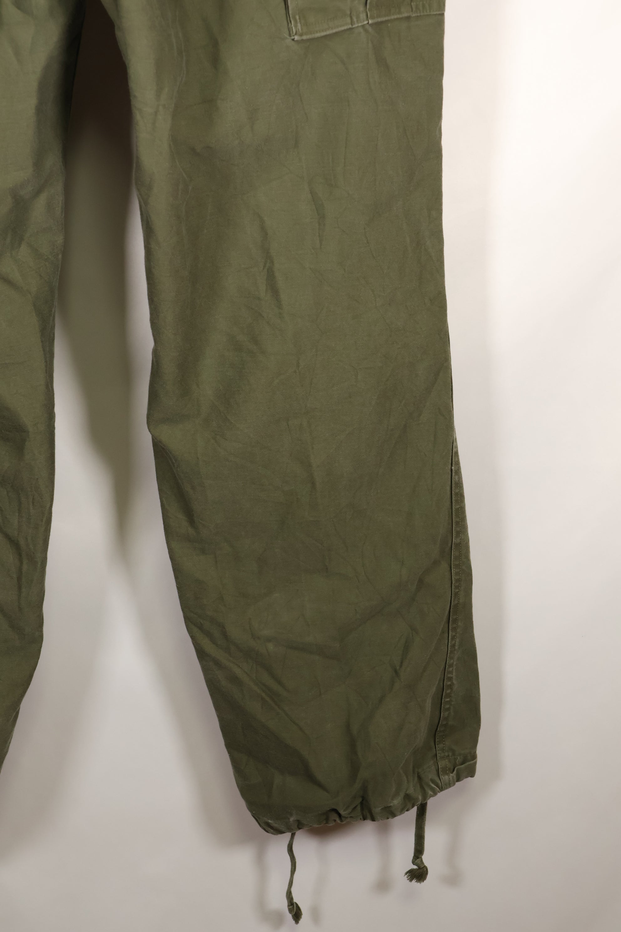 1952年契約　M-L　アメリカ軍　M51　フィールドパンツ　傷あり　中古品
