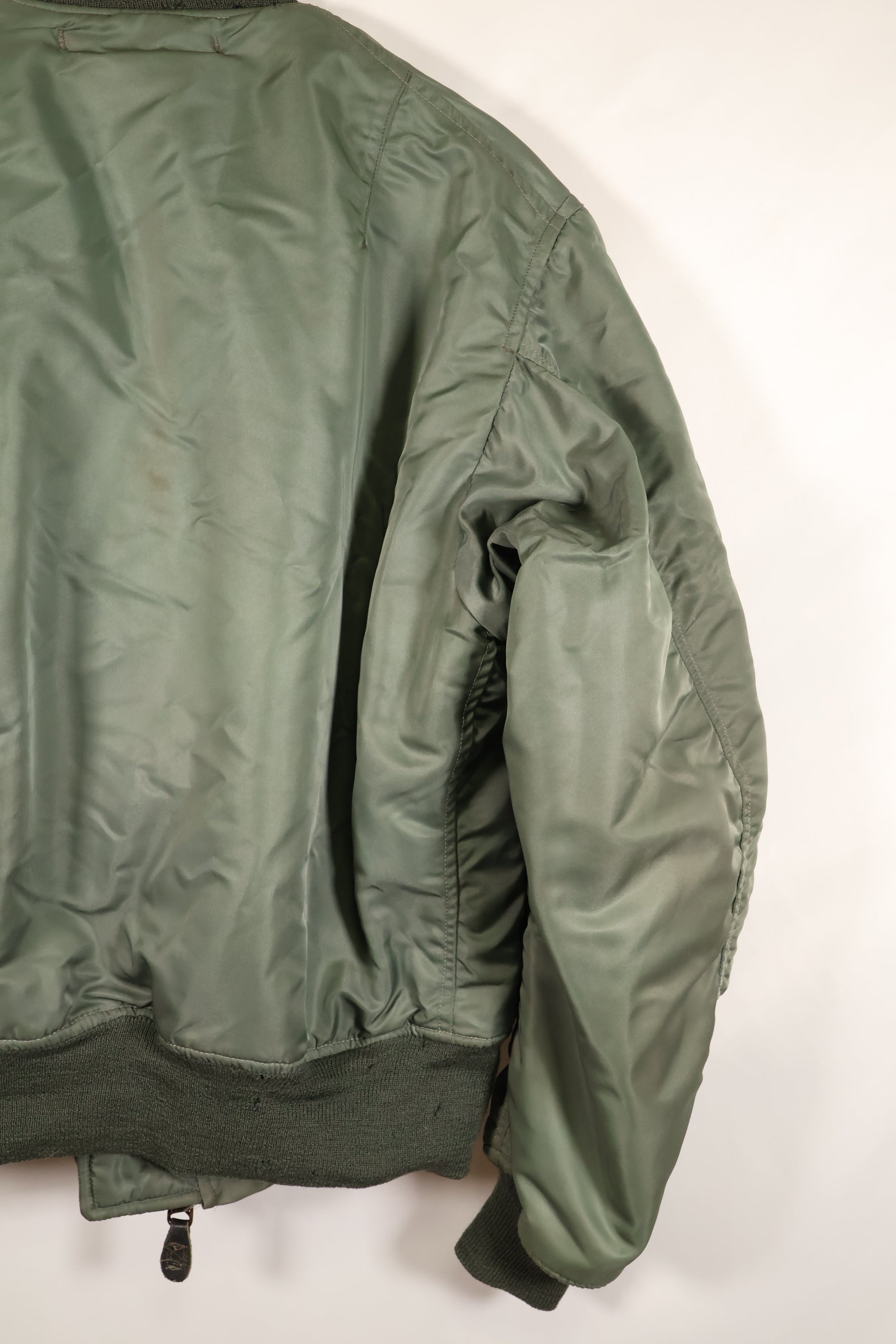 1950年代　LARGE　アメリカ空軍　初期型　MA-1　フライトジャケット　インターメディエイト　中古品