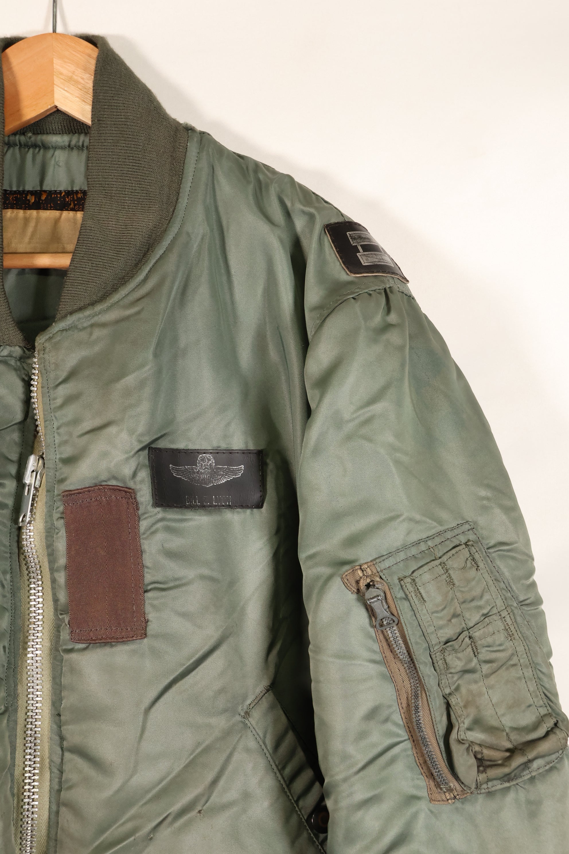 1950年代　推定40〜42程度　アメリカ空軍　B-15D　フライトジャケット　ボア改造品　パッチ付　中古品