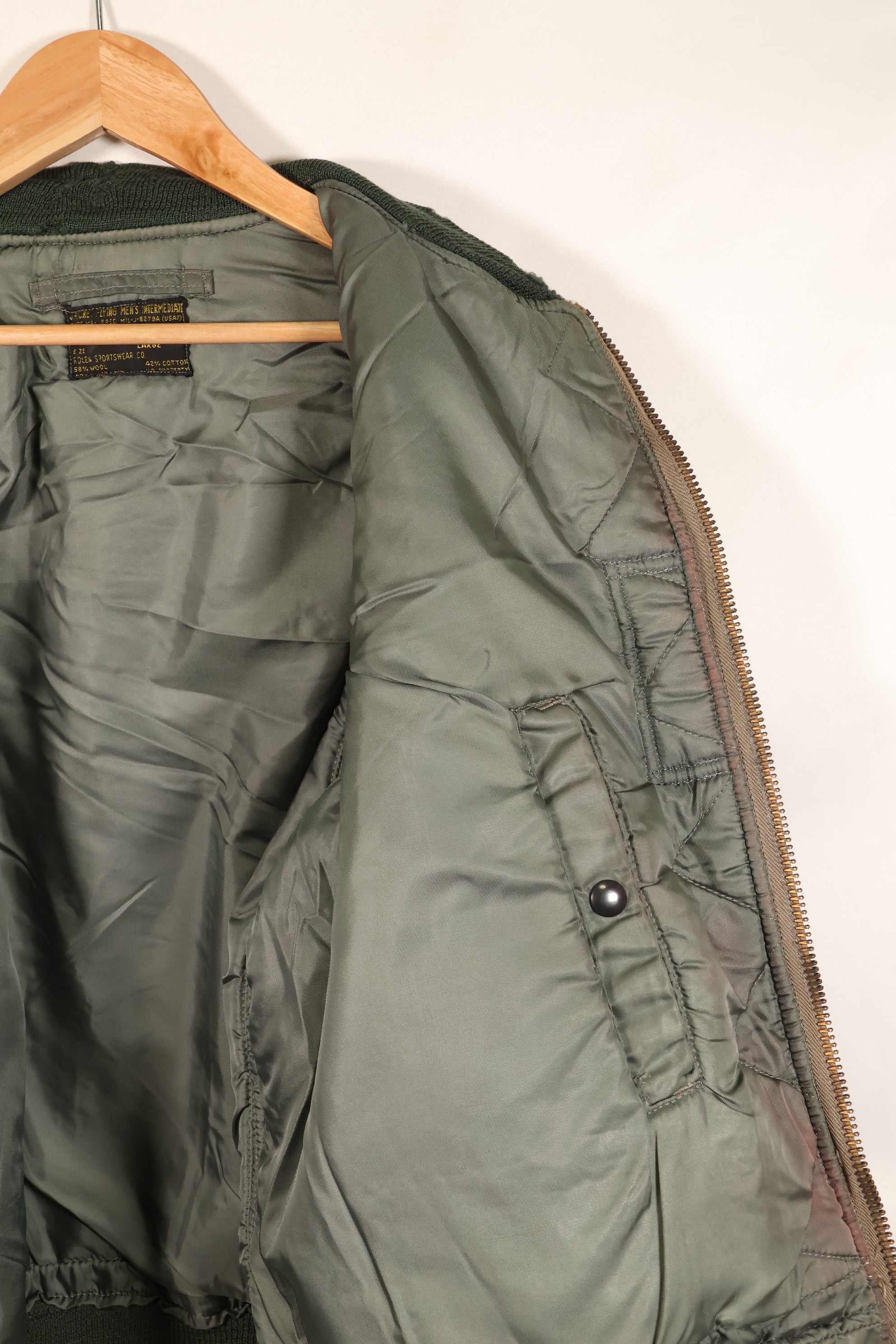 1950年代　LARGE　アメリカ空軍　初期型　MA-1　フライトジャケット　インターメディエイト　中古品 　B