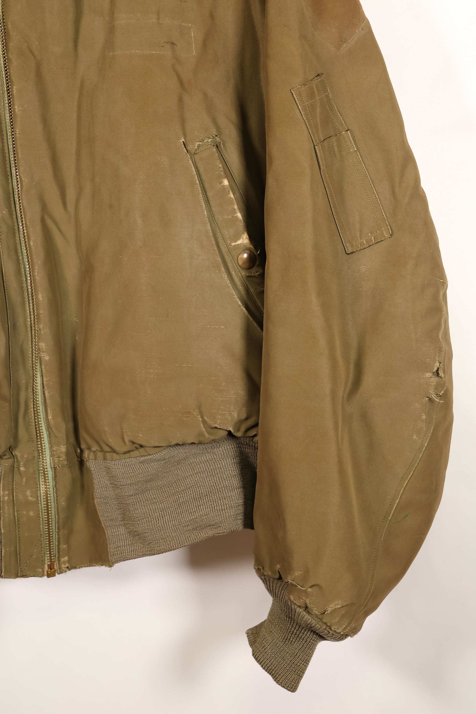 1940年代　サイズ 42　WWII　アメリカ陸軍航空隊　B-15　フライトジャケット　カレンダー加工生地　中古品