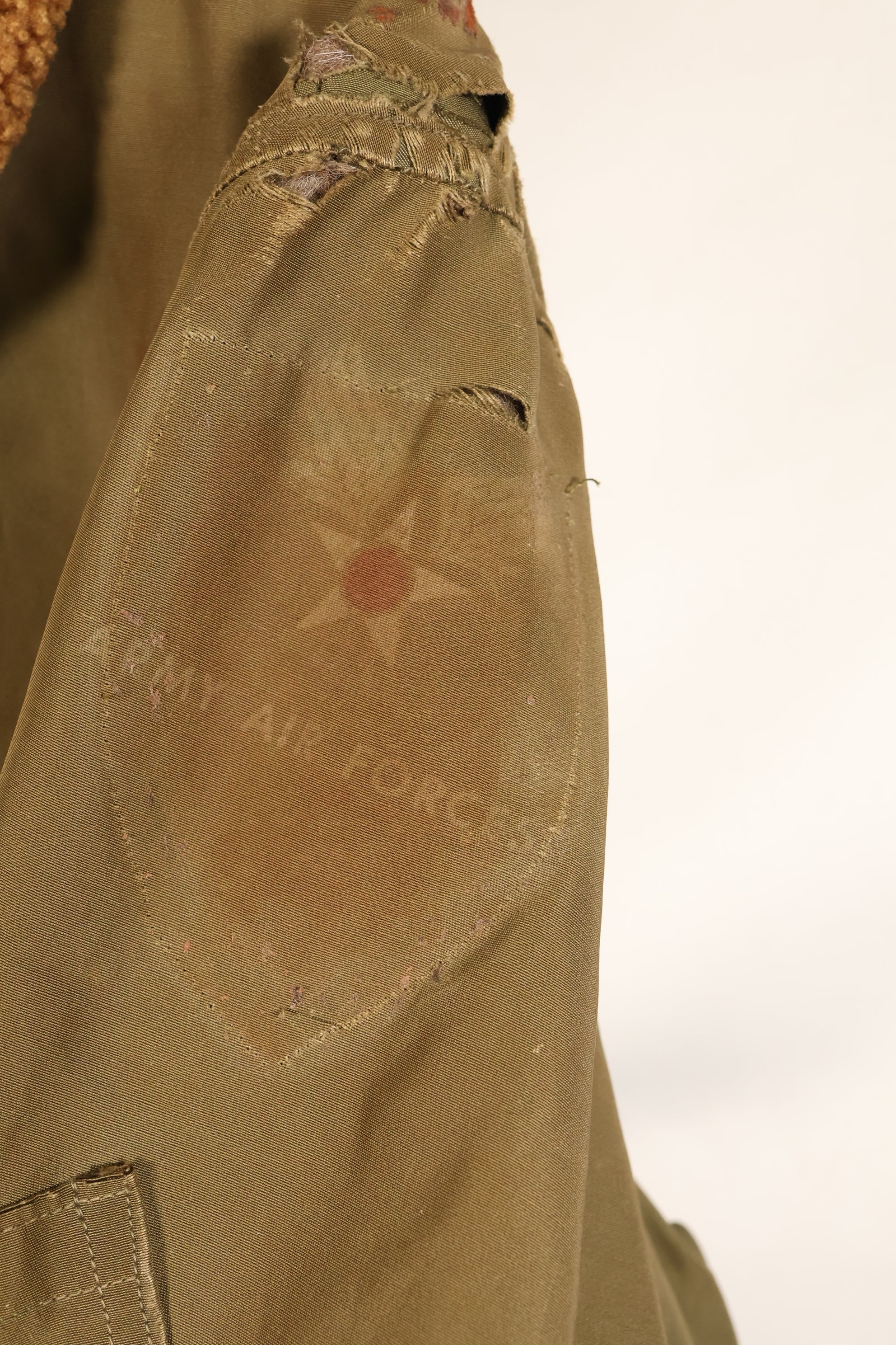 1940年代　サイズ 42　WWII　アメリカ陸軍航空隊　B-15　フライトジャケット　カレンダー加工生地　中古品