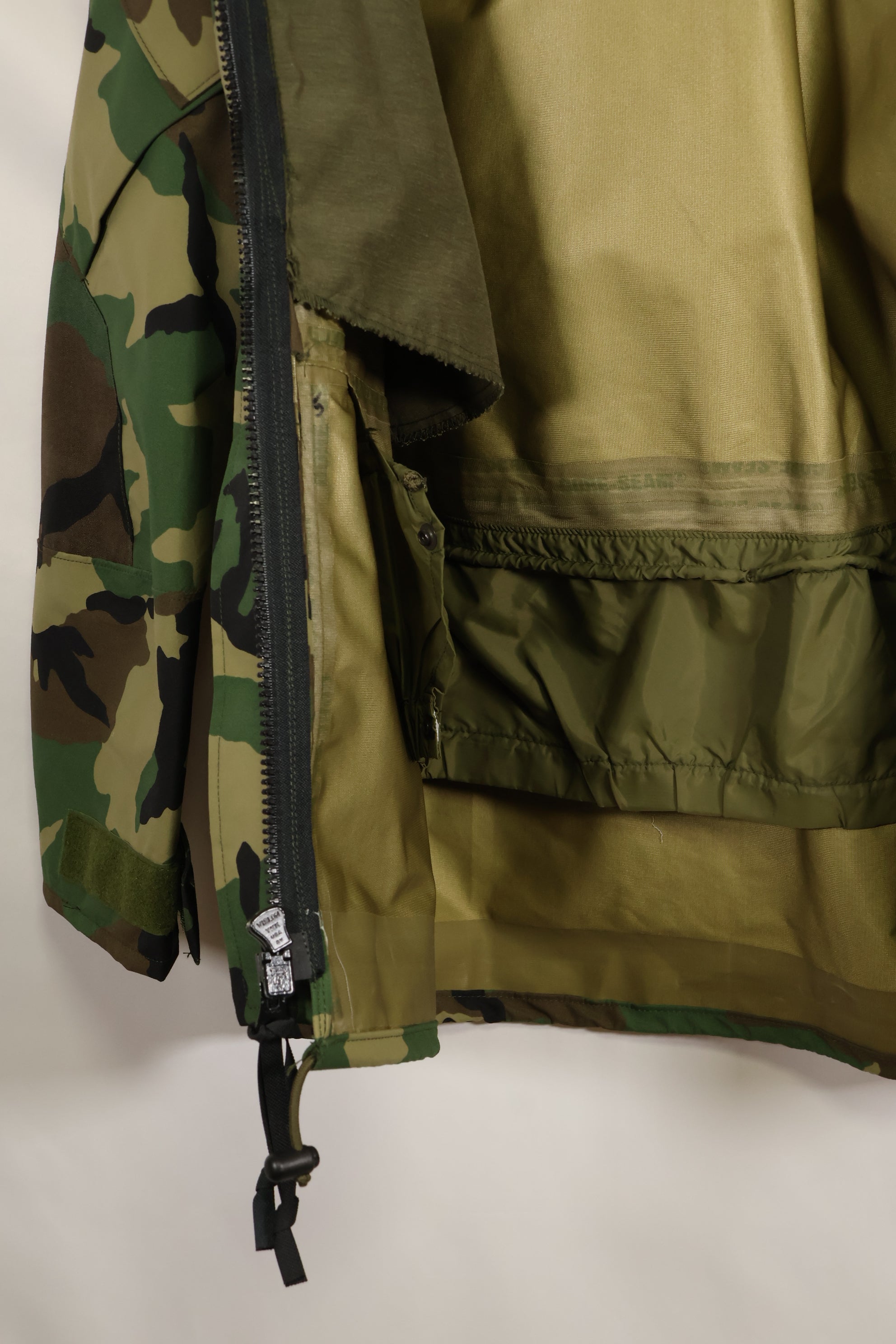 1997年会計　M-R　アメリカ軍　ウッドランド迷彩　ECWCS　Gen1 ゴアテックス　パーカー　中古品