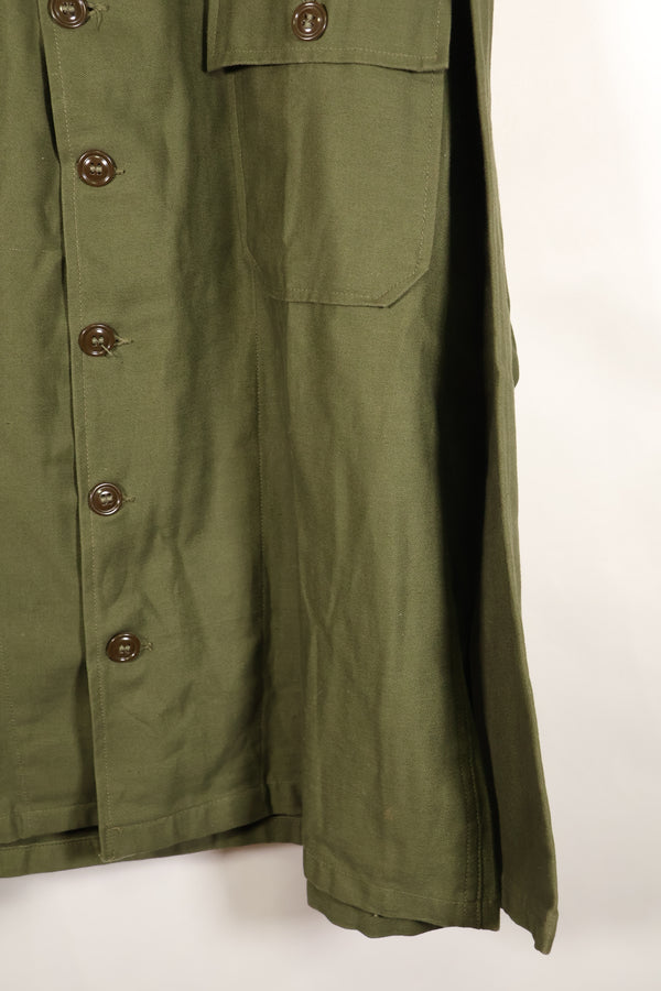 1950年代後半　MEDIUM　アメリカ軍　初期型　OG-107　ユーティリティシャツ　テープ初付　中古品