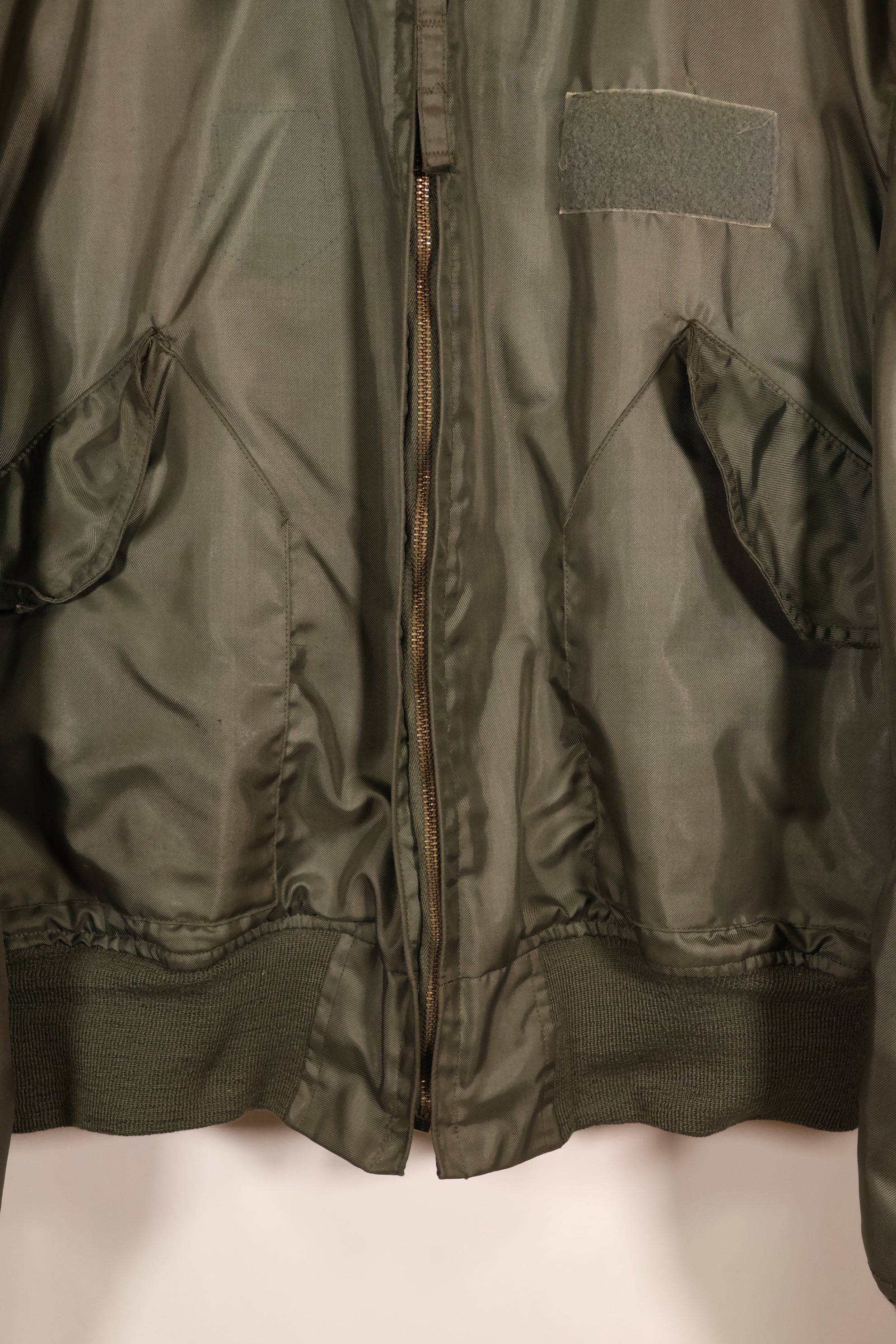 推定1983年契約　LARGE　アメリカ海軍　CWU-45P　フライトジャケット　プリーツ付　中古品