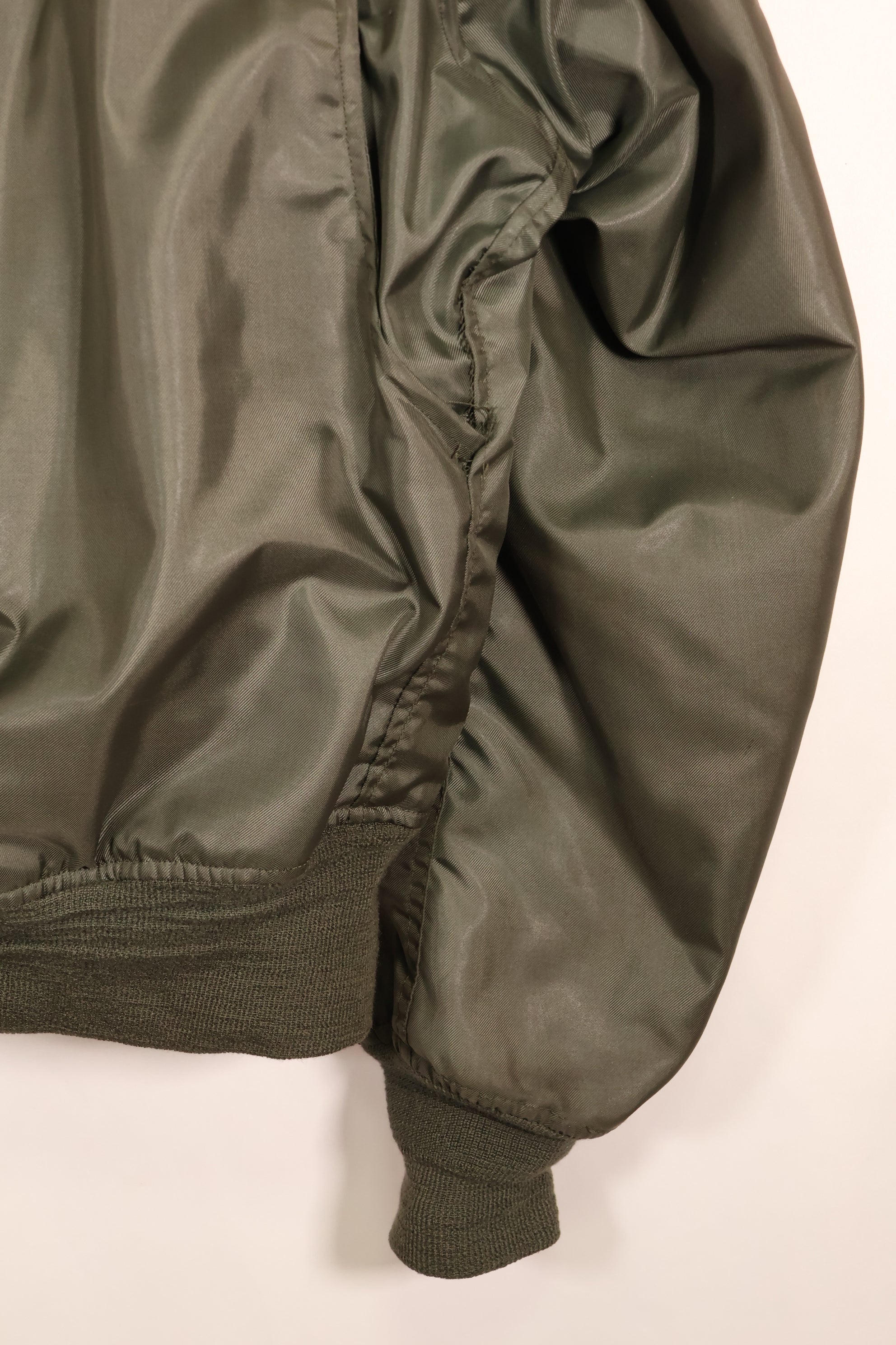 推定1983年契約　LARGE　アメリカ海軍　CWU-45P　フライトジャケット　プリーツ付　中古品