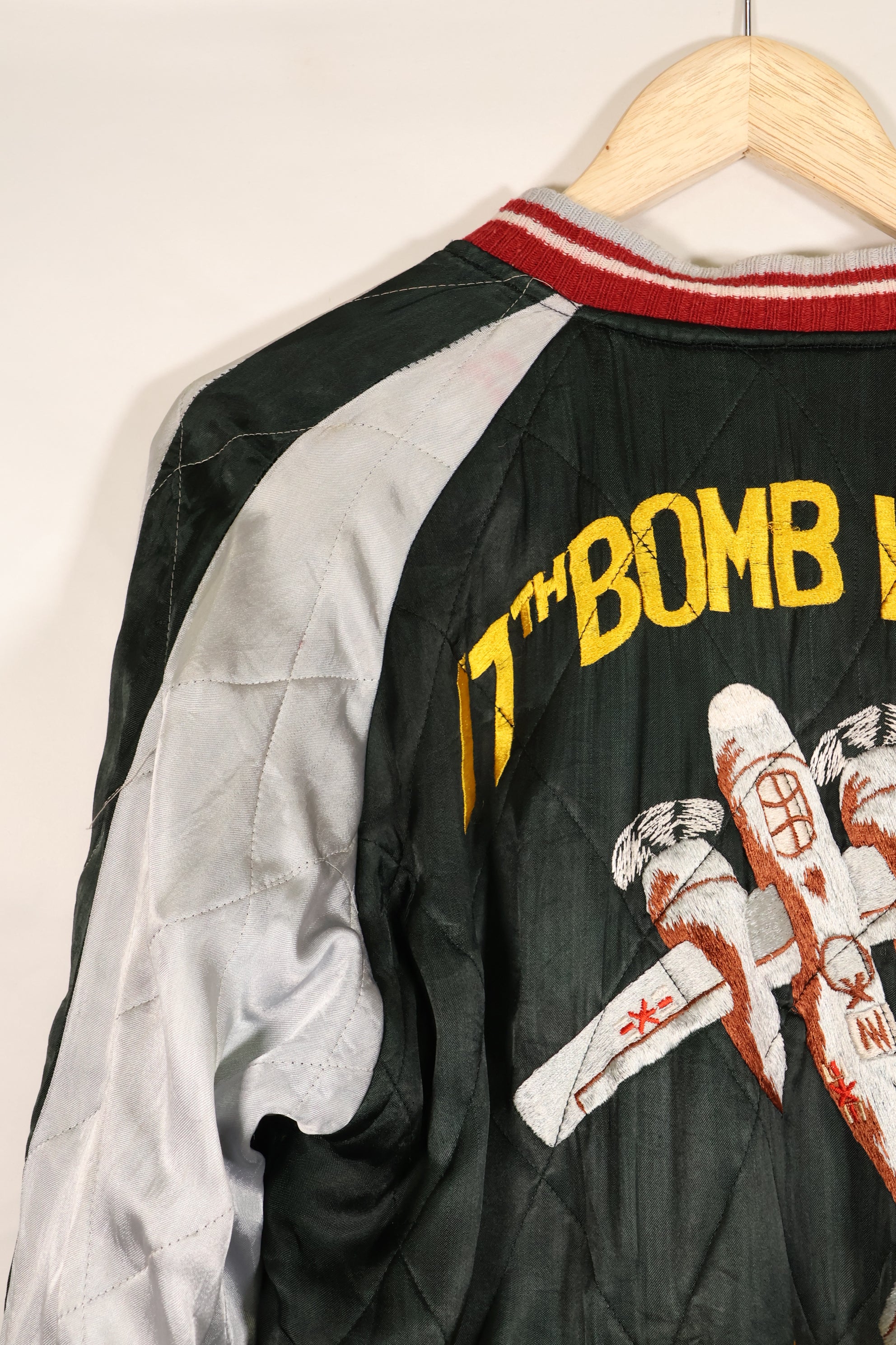 1950年代　アメリカ空軍　17th BOMB WING BLACK KNIGHTS KOREA スーバニアジャケット　中古品