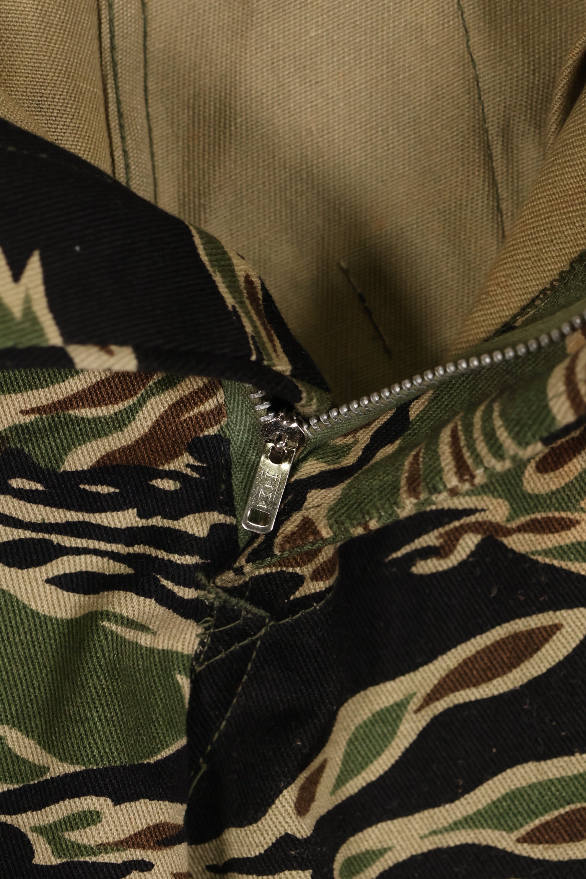 1960年代中頃　デッドストック　初期ゴールドタイガーストライプ　パンツ　S-Rサイズ　USカット