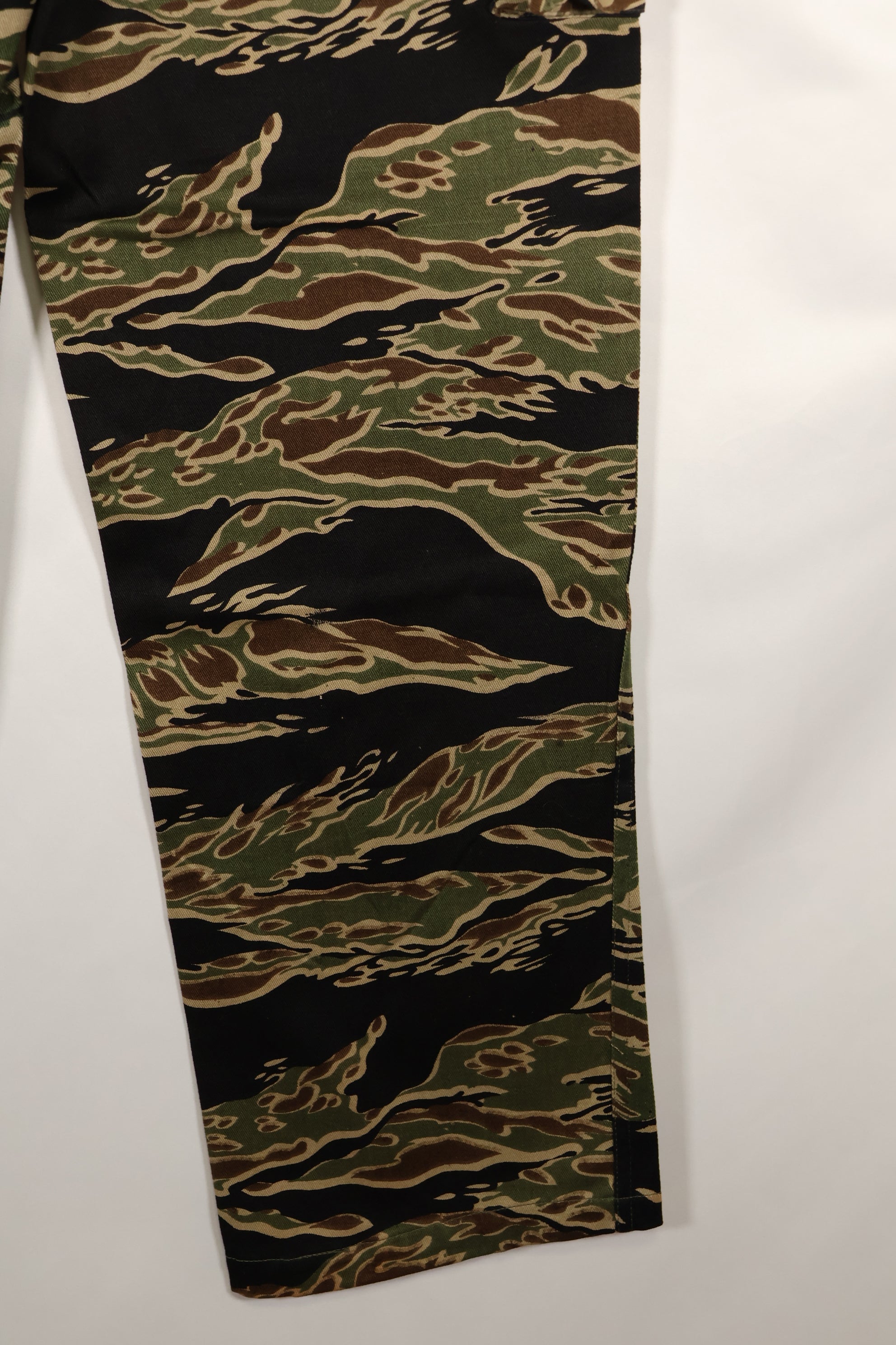 1960年代中頃　デッドストック　初期ゴールドタイガーストライプ　パンツ　S-Rサイズ　USカット