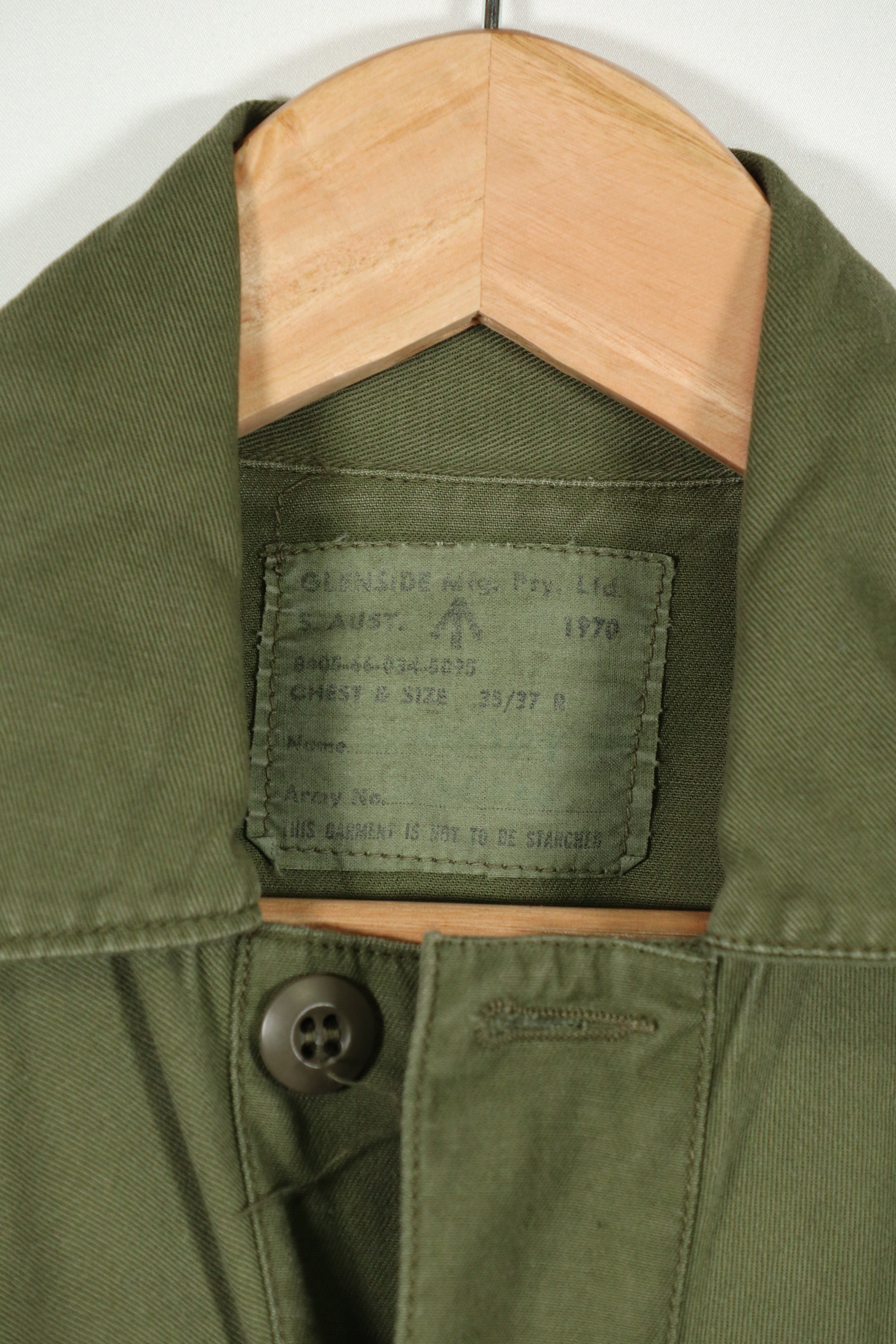 実物　1970年製　オーストラリア軍　ファティーグシャツ　階級章付き　中古品