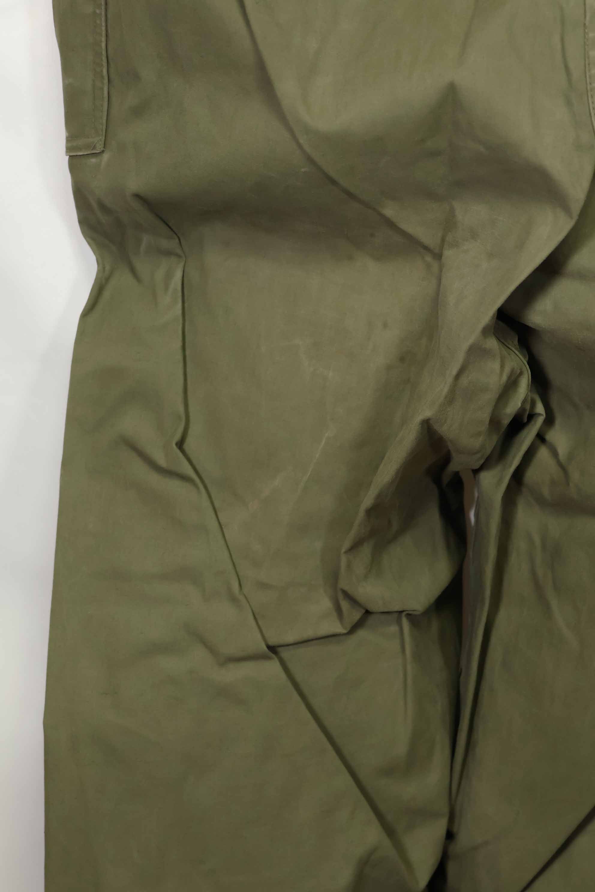 1940年代〜50年代前半　アメリカ海軍　陸軍ボタン　デッキパンツ　レインパンツ　中古品　B