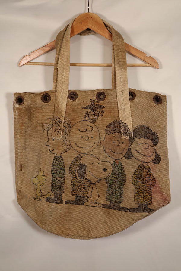 オーダーメイド品　WWII アメリカ海軍　ダッフルバッグ改造　タイガーストライプ　スヌーピーモチーフ　LA Kitzfitz 製