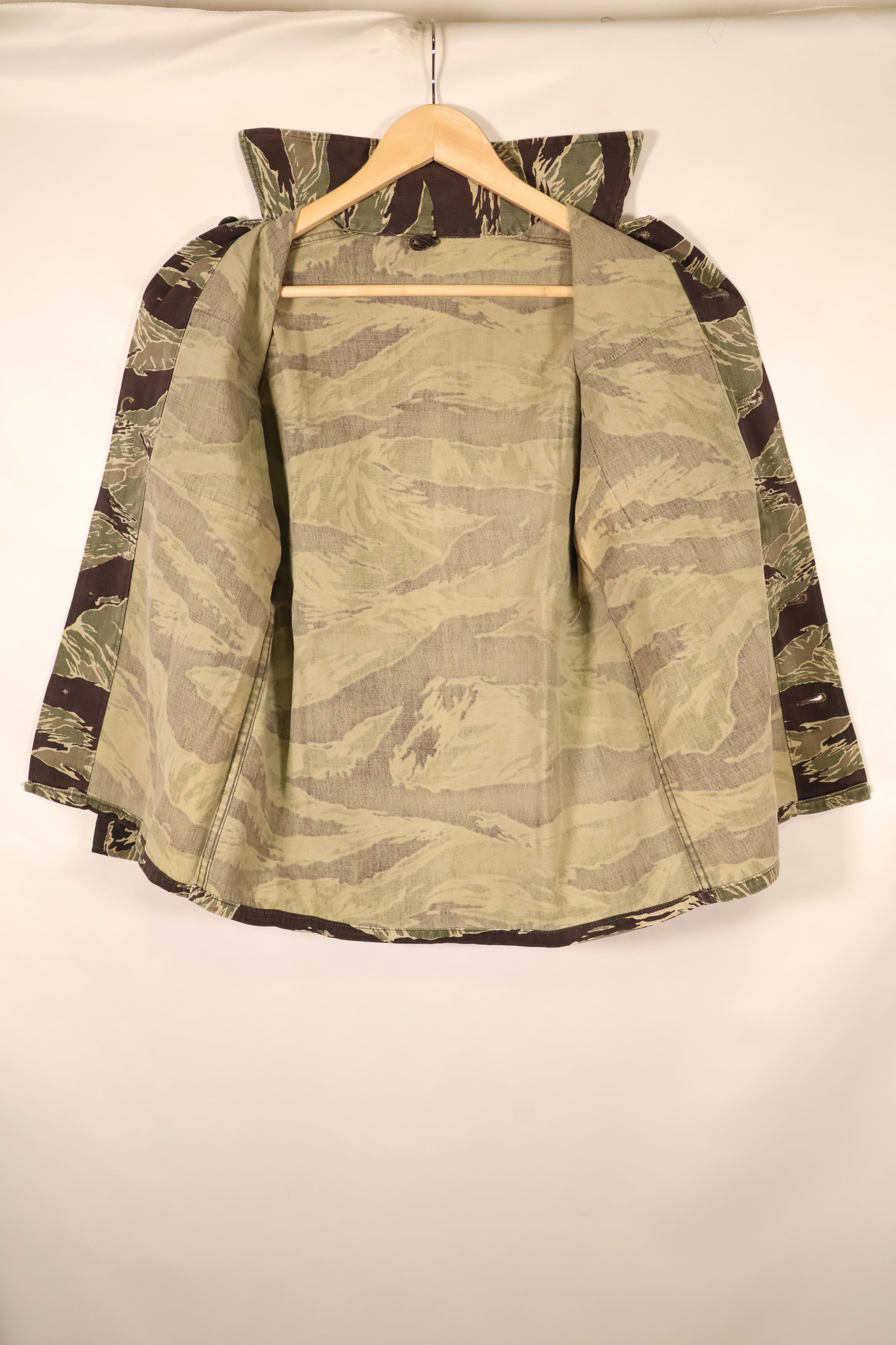 1965~65年頃　沖縄タイガーパターン　JWD　タイガーストライプ　Asian カット　シャツ　中古品