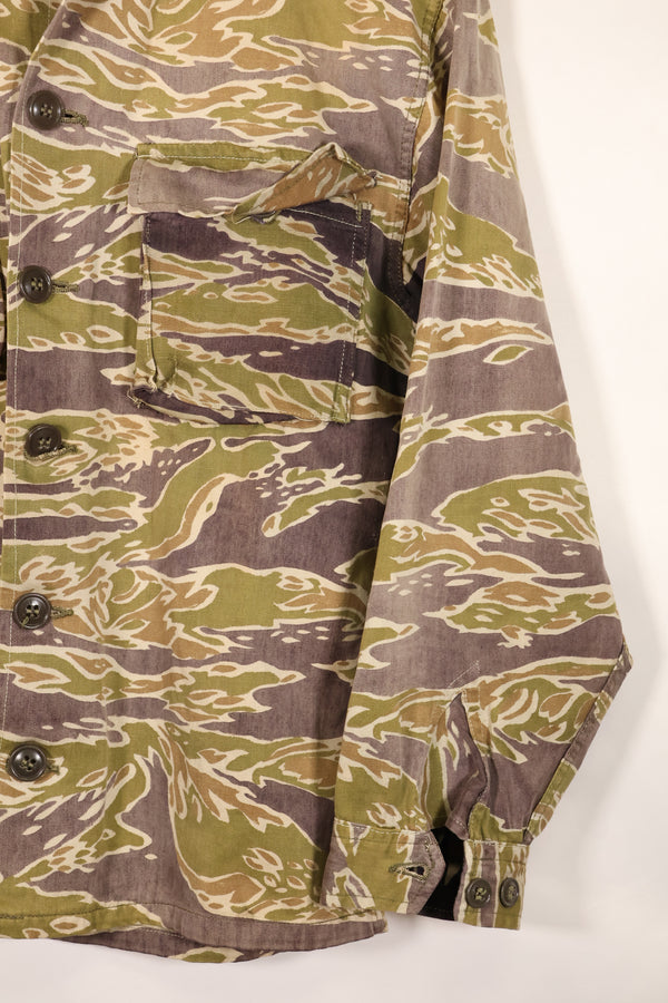 実物　レイトウォーパターン　タイガーストライプ　シャツ　ヘビーウェイト生地　退色あり　中古品