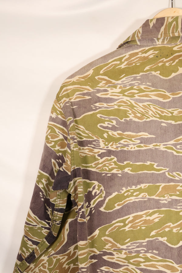 実物　レイトウォーパターン　タイガーストライプ　シャツ　ヘビーウェイト生地　退色あり　中古品