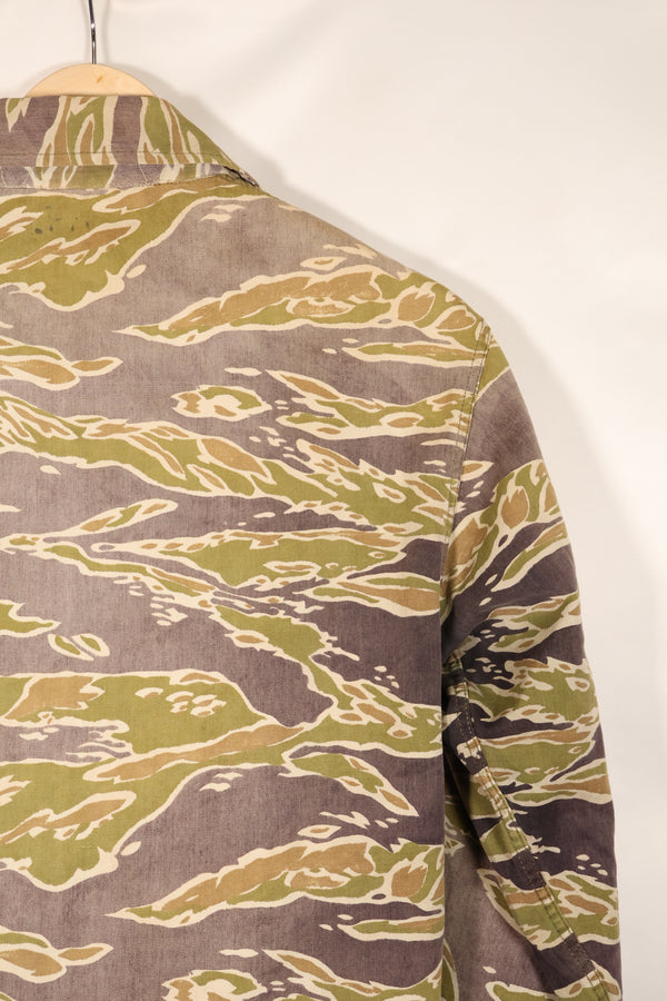 実物　レイトウォーパターン　タイガーストライプ　シャツ　ヘビーウェイト生地　退色あり　中古品