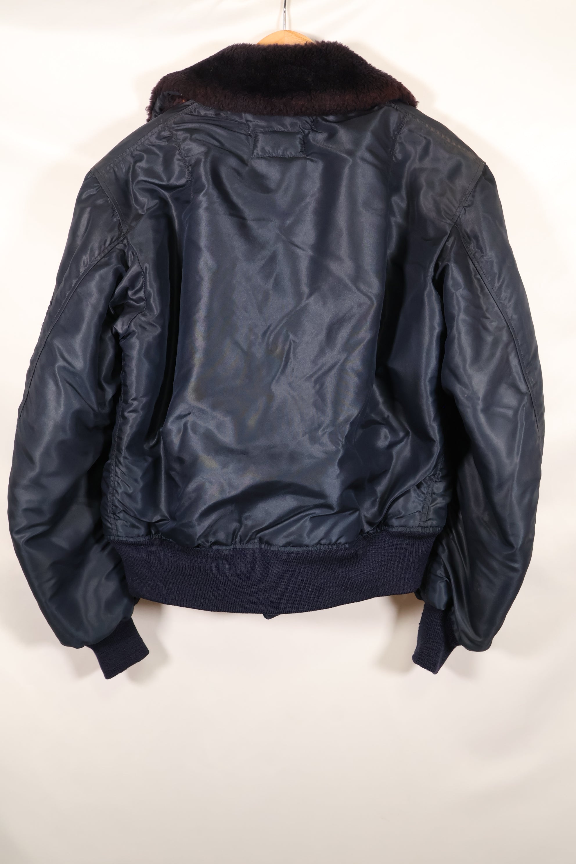 1950年代前半　38　アメリカ空軍　B-15C　フライトジャケット　インターメディエートゾーン　中古品