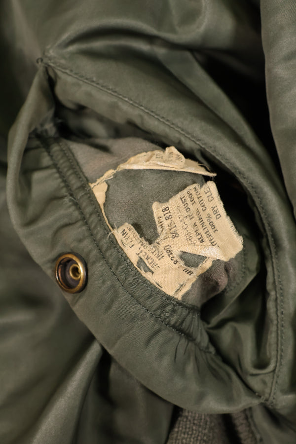 1960年代後半　推定 LARGE アメリカ海軍　MA-1　フライトジャケット　パイロット改造あり　中古品