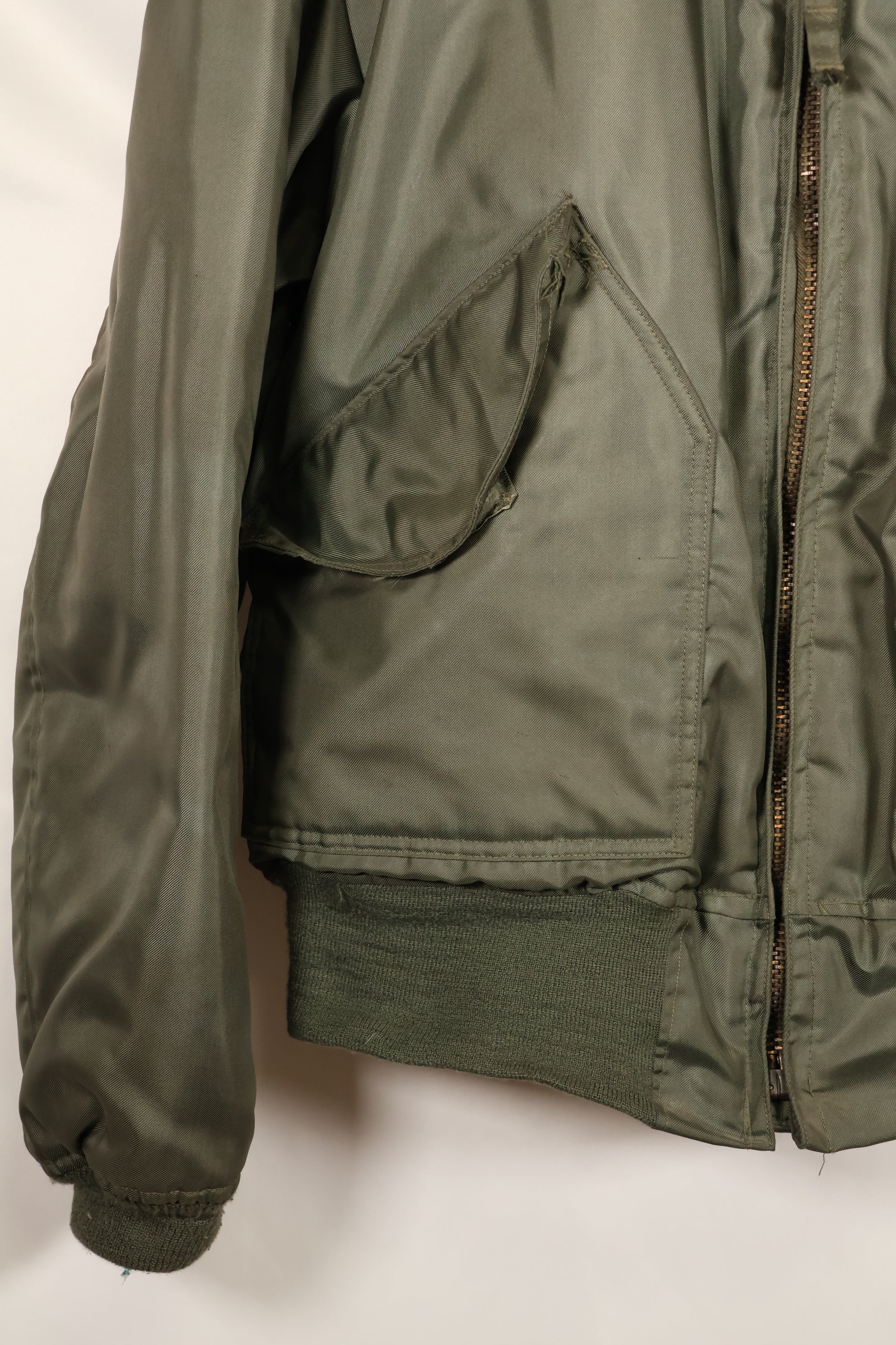 1976年契約　LARGE　アメリカ海軍　CWU-45P フライトジャケット　インターメディエイト　中古品