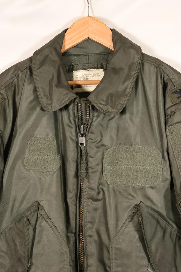 1975年契約　LARGE　アメリカ海軍　CWU-45P フライトジャケット　インターメディエイト　ポケット付　中古品
