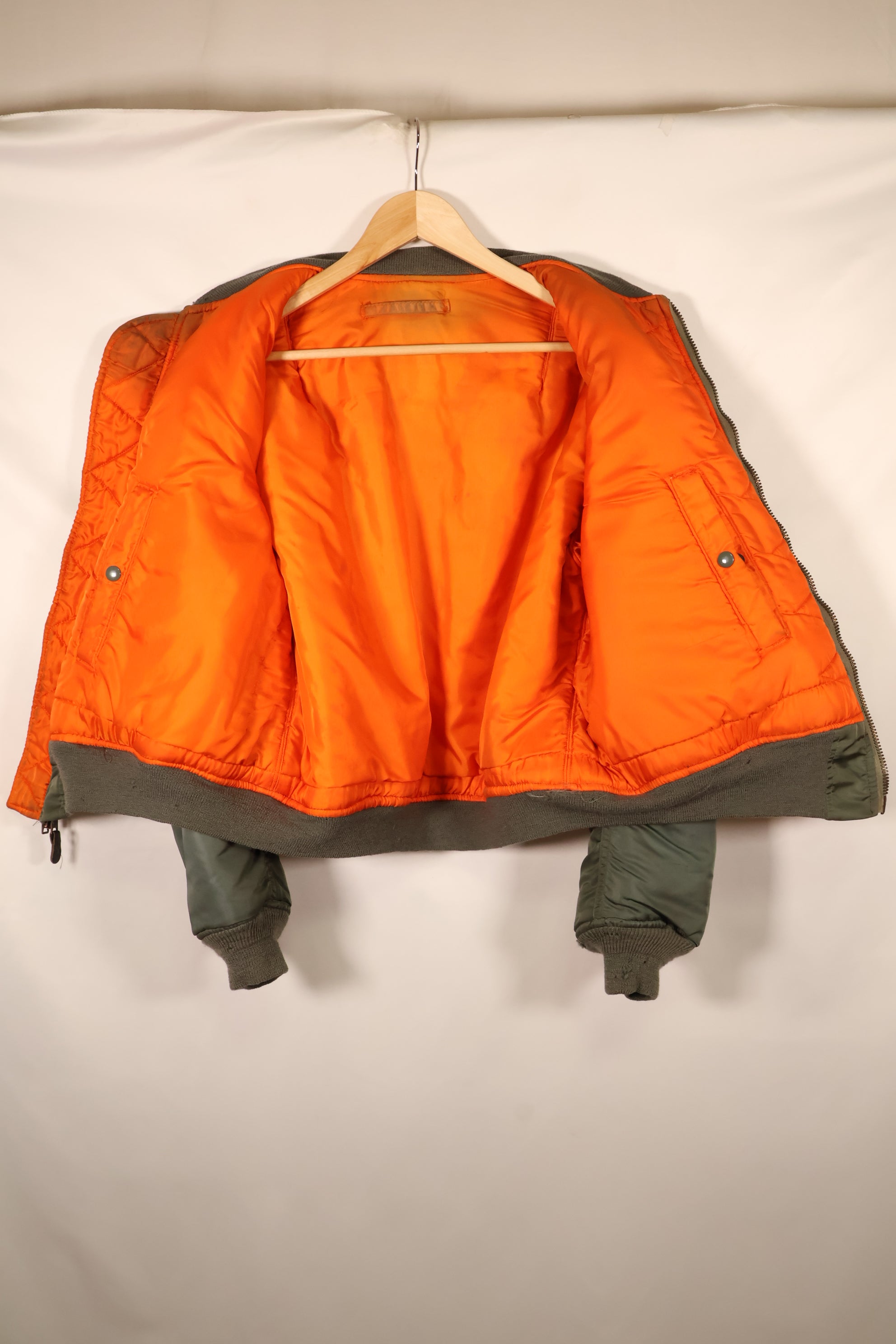 1968年契約　LARGE　アメリカ空軍　USAF　MA-1　フライトジャケット　中期型　中古品