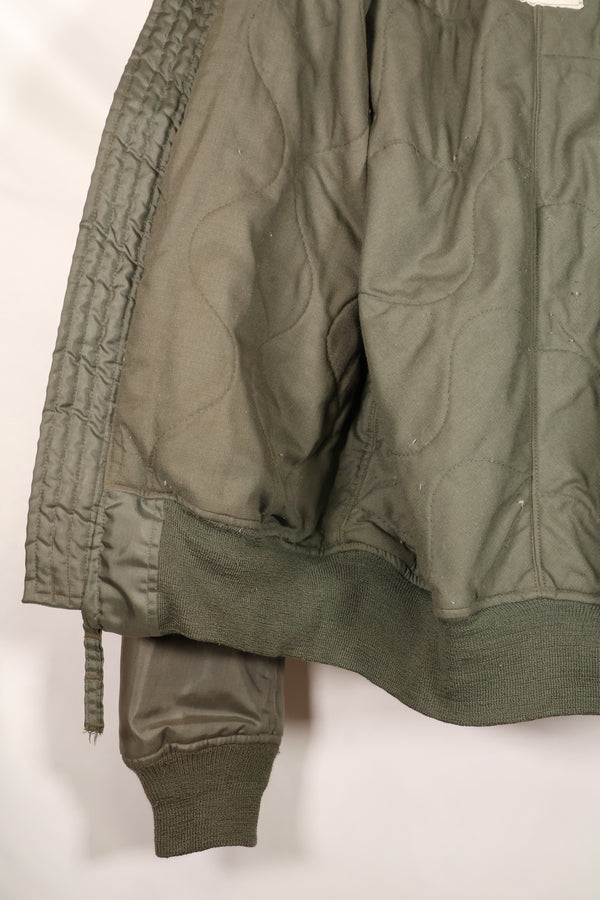 1970年代後半頃　推定MEDIUM　アメリカ海軍　CWU-45P フライトジャケット　インターメディエイト　中古品