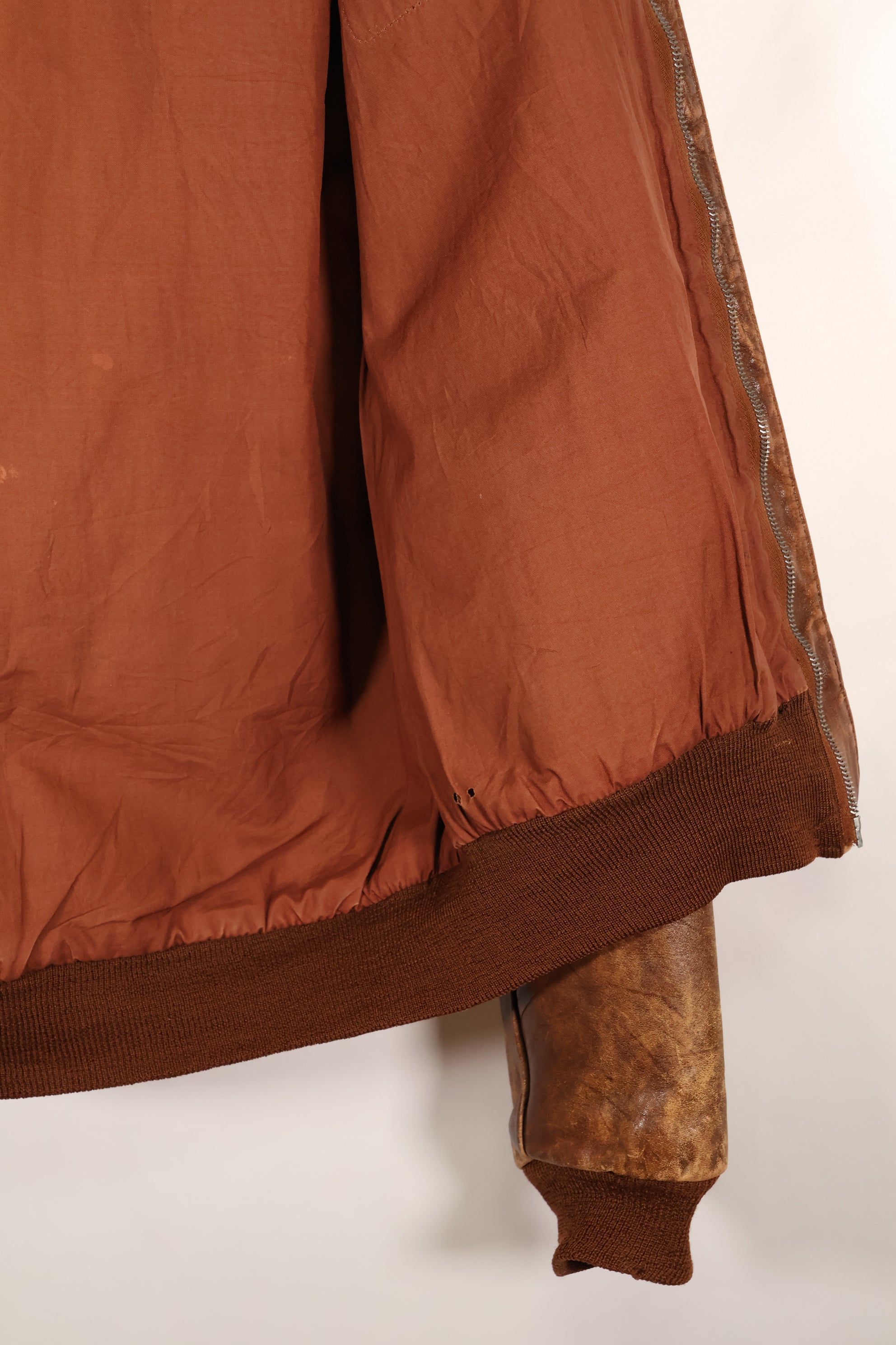 1940年代　サイズ42　USAAF　A-2　フライトジャケット　Rough Wear Clothing Co.　中古品