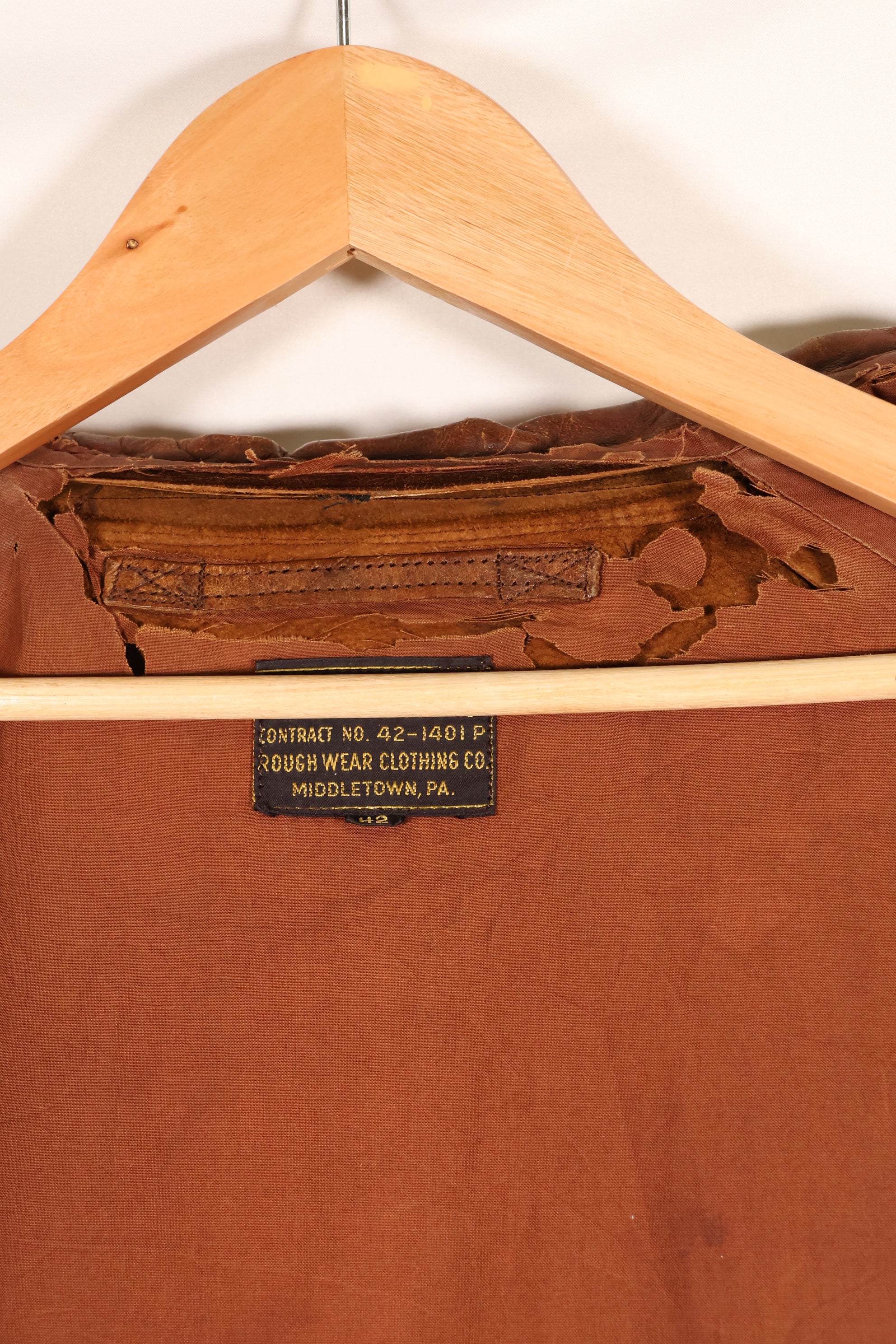 1940年代　サイズ42　USAAF　A-2　フライトジャケット　Rough Wear Clothing Co.　中古品