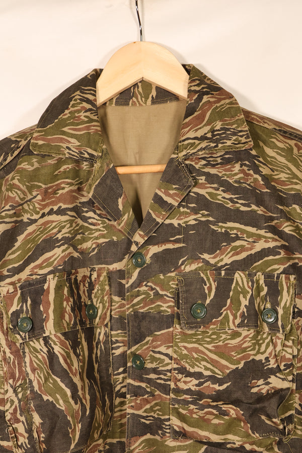 1960年代後半頃　ローカルメイド　推定 ベトナム or タイ製　タイガーストライプ　シャツ　中古品