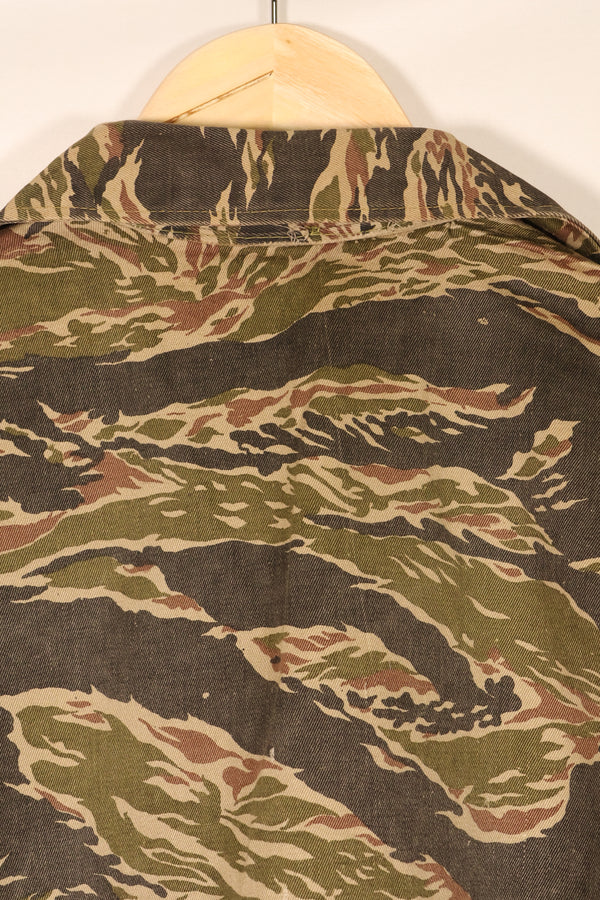 1960年代後半頃　ローカルメイド　推定 ベトナム or タイ製　タイガーストライプ　シャツ　中古品