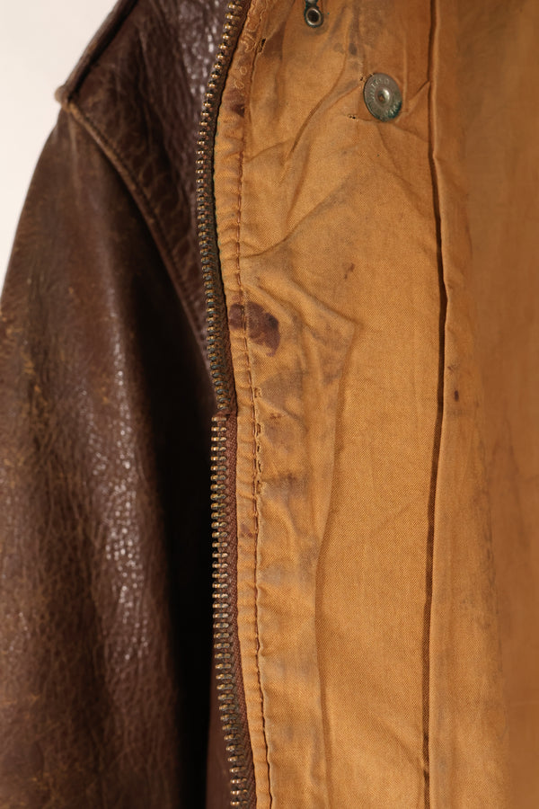 1940年代　サイズ42　WWII　アメリカ陸軍航空隊　USAAF　A-2 フライトジャケット　ネーム入り　中古品