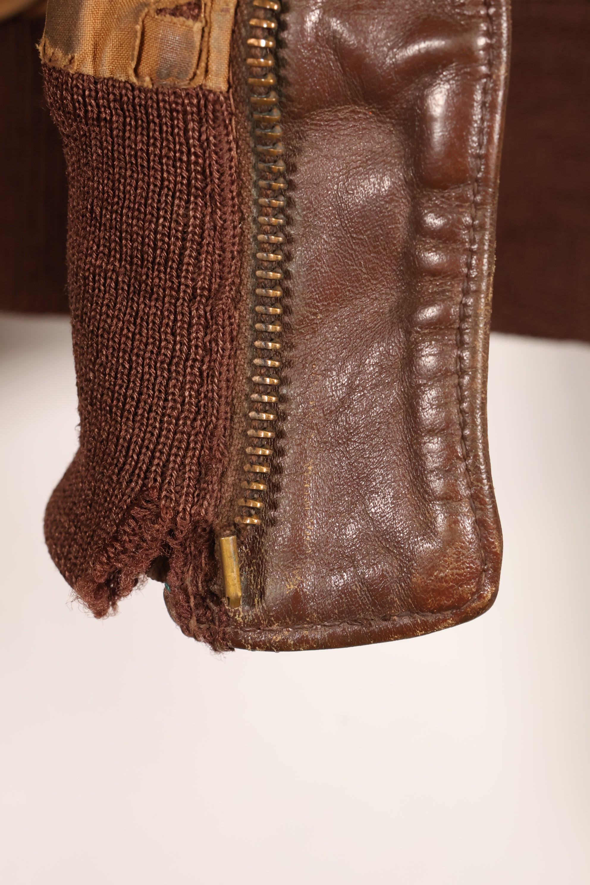 1940年代　サイズ42　WWII　アメリカ陸軍航空隊　USAAF　A-2 フライトジャケット　ネーム入り　中古品