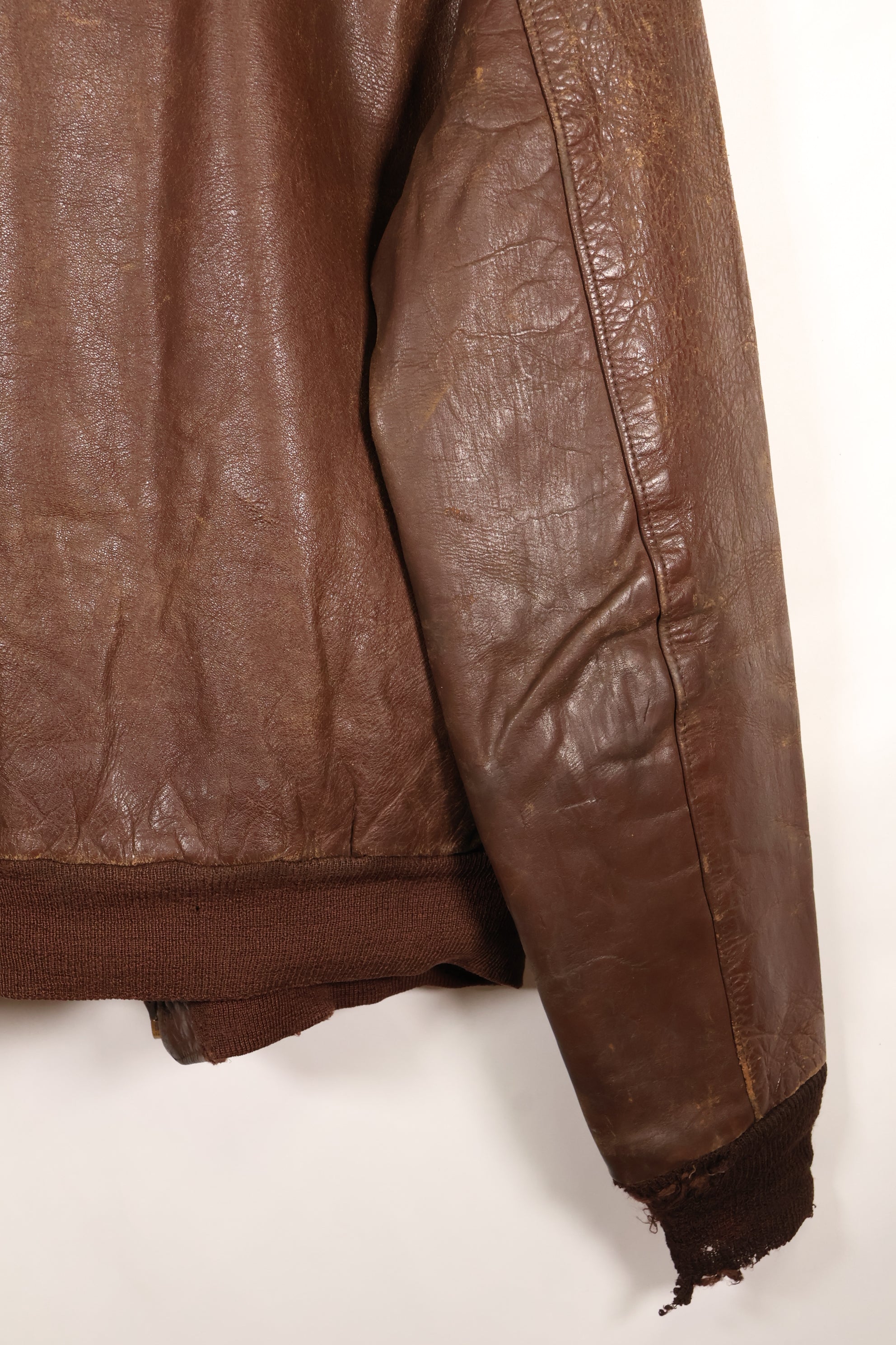 1940年代　サイズ42　WWII　アメリカ陸軍航空隊　USAAF　A-2 フライトジャケット　ネーム入り　中古品