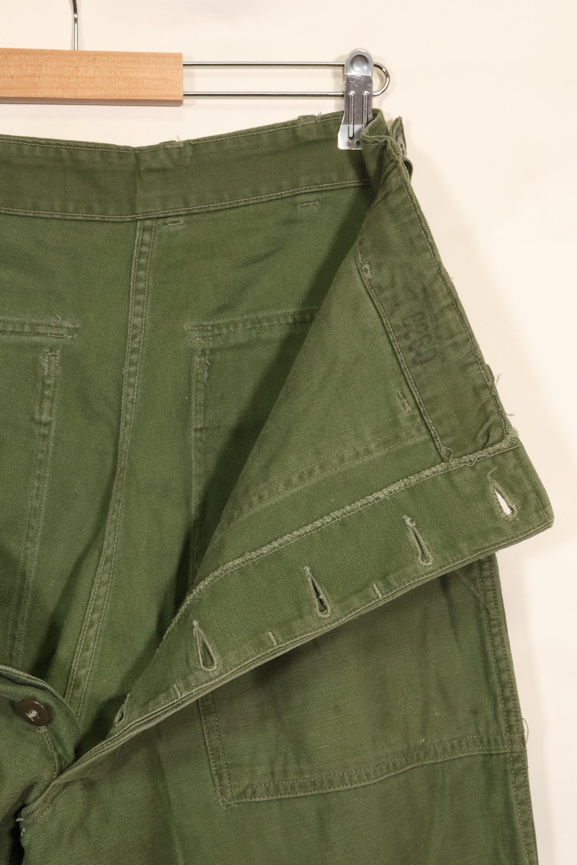 1960年代　TYPE 1 推定 MEDIUM　アメリカ軍　OG-107 ユーティリティパンツ　ベイカーパンツ　中古品　A
