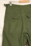 1960年代　TYPE 1 推定 MEDIUM　アメリカ軍　OG-107 ユーティリティパンツ　ベイカーパンツ　中古品　A