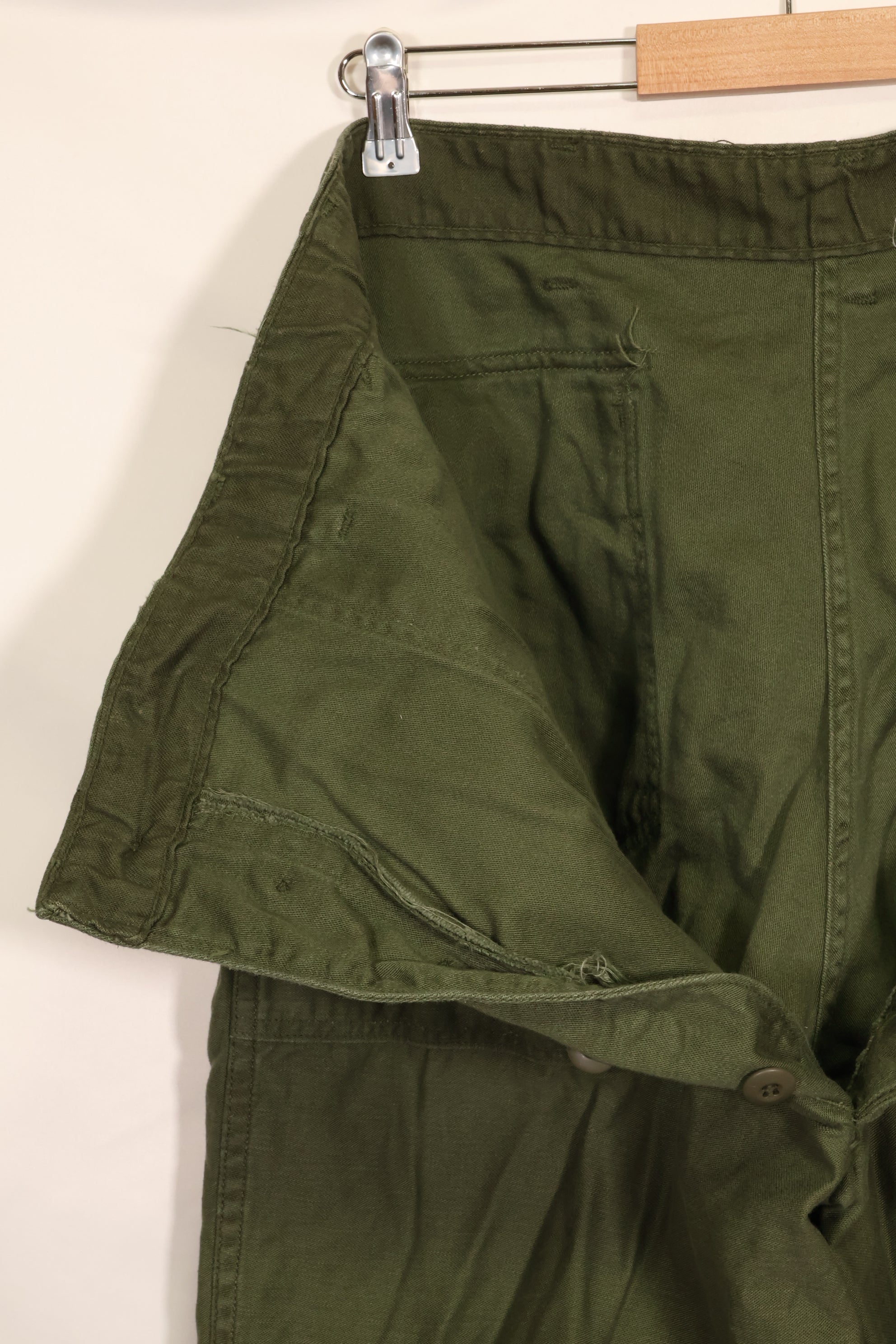 1972年会計　TYPE 3　40 x 33 アメリカ軍　OG-107 ユーティリティパンツ　ベイカーパンツ　中古品  B