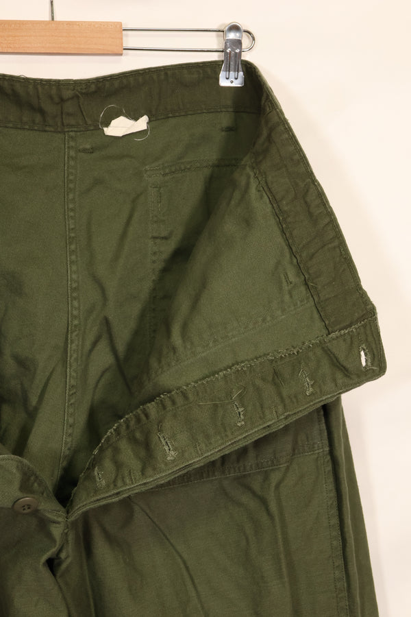 1972年会計　TYPE 3　40 x 33 アメリカ軍　OG-107 ユーティリティパンツ　ベイカーパンツ　中古品  B